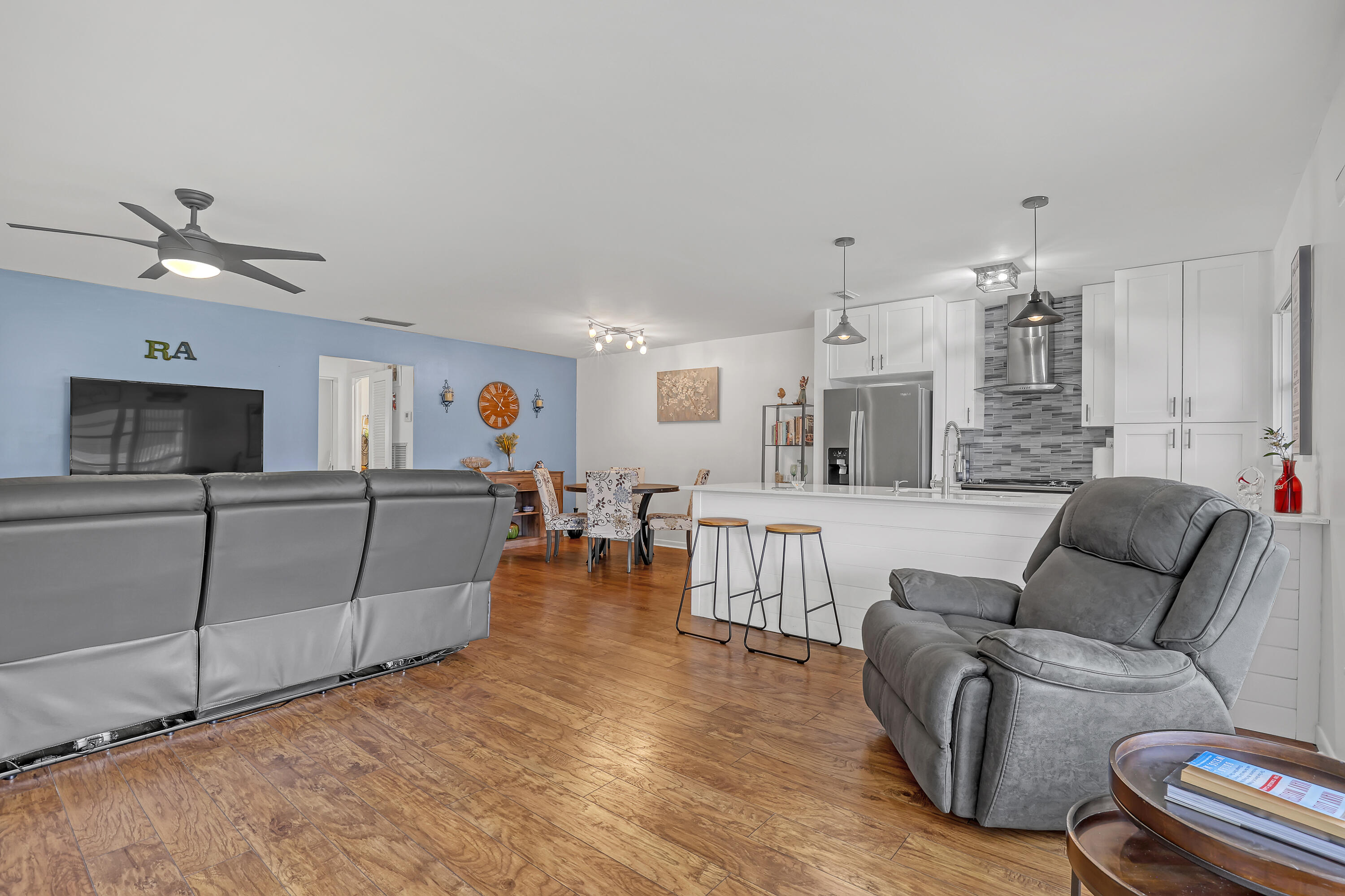 HIGH POINT WEST CONDO 2 - Residential