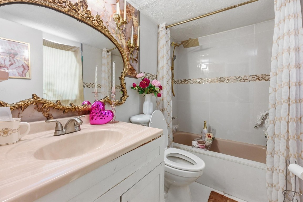 Oriole Gardens II - Residential