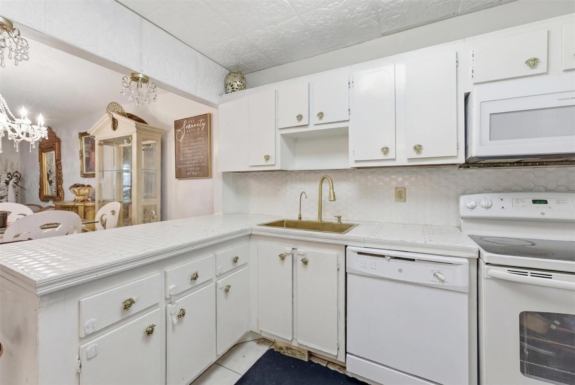 Oriole Gardens II - Residential