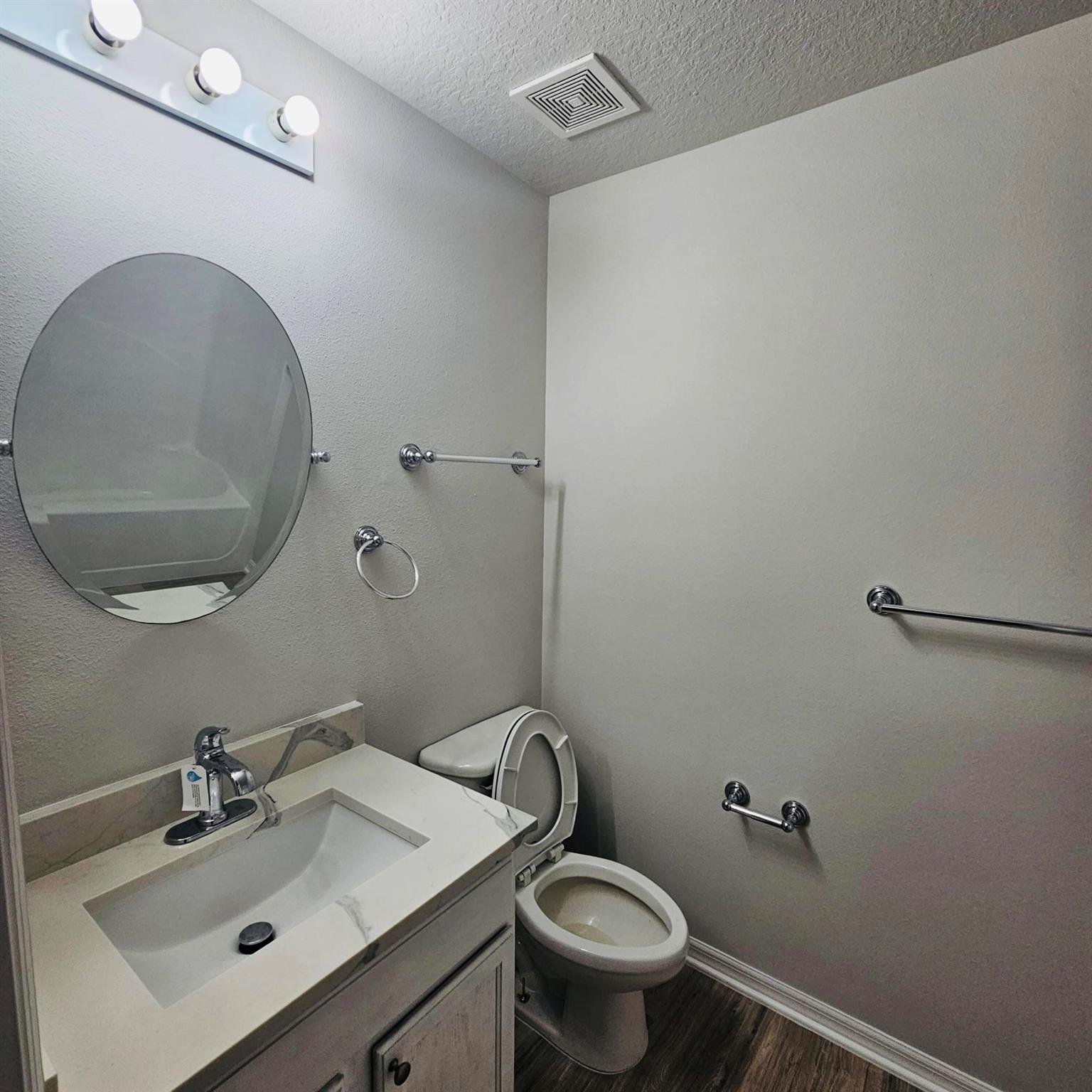 VERO LAKE ESTATES UNIT N - Residential