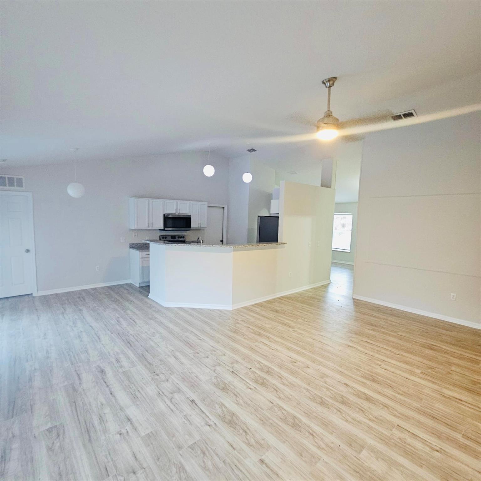 VERO LAKE ESTATES UNIT N - Residential