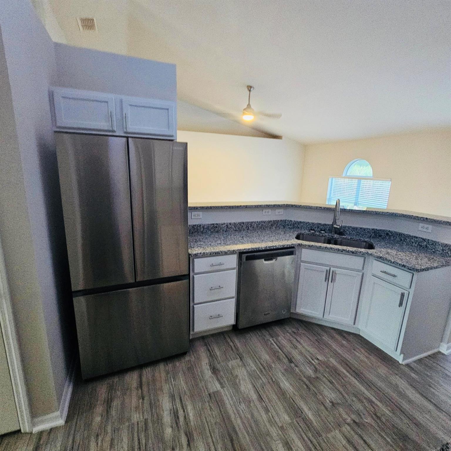 VERO LAKE ESTATES UNIT N - Residential