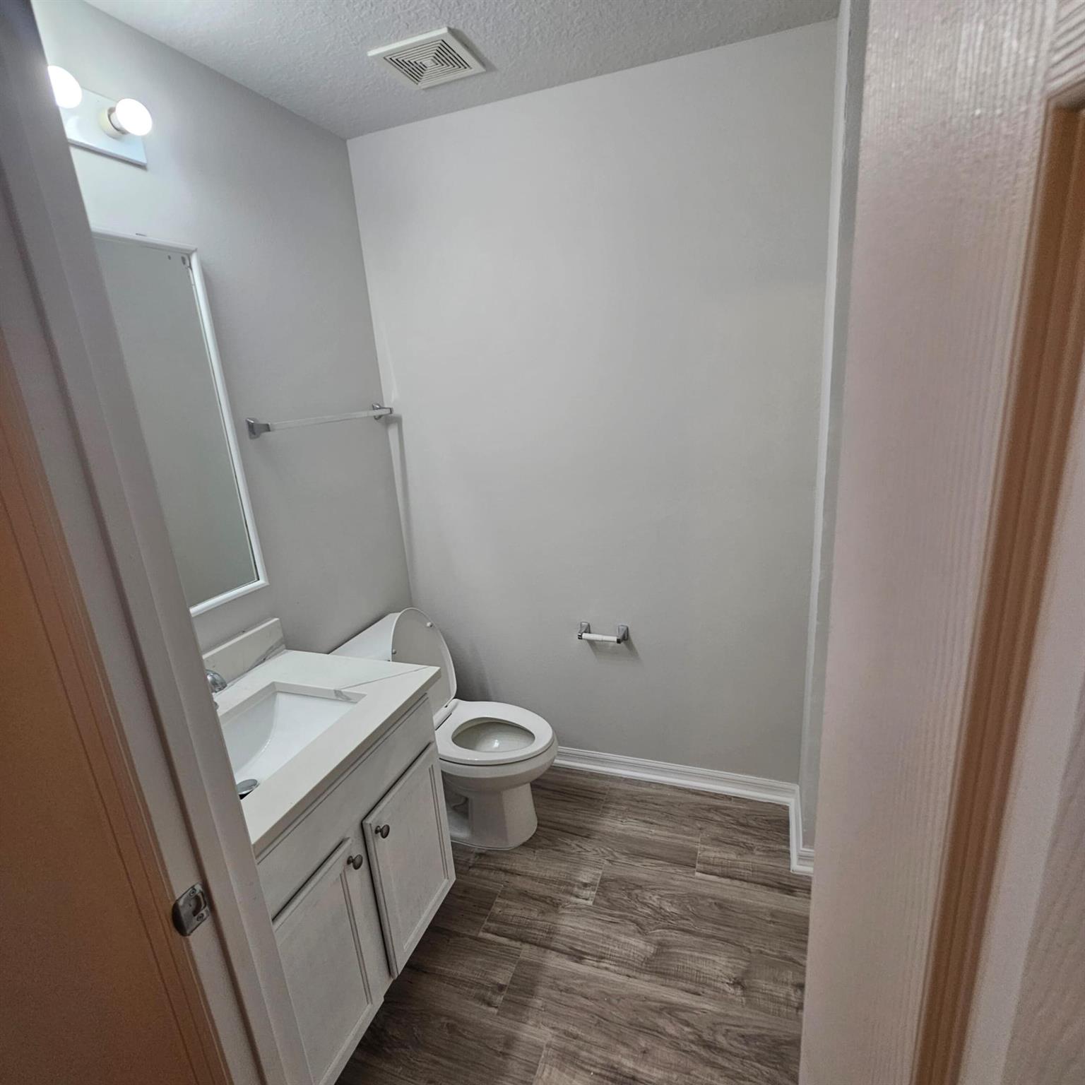 VERO LAKE ESTATES UNIT N - Residential