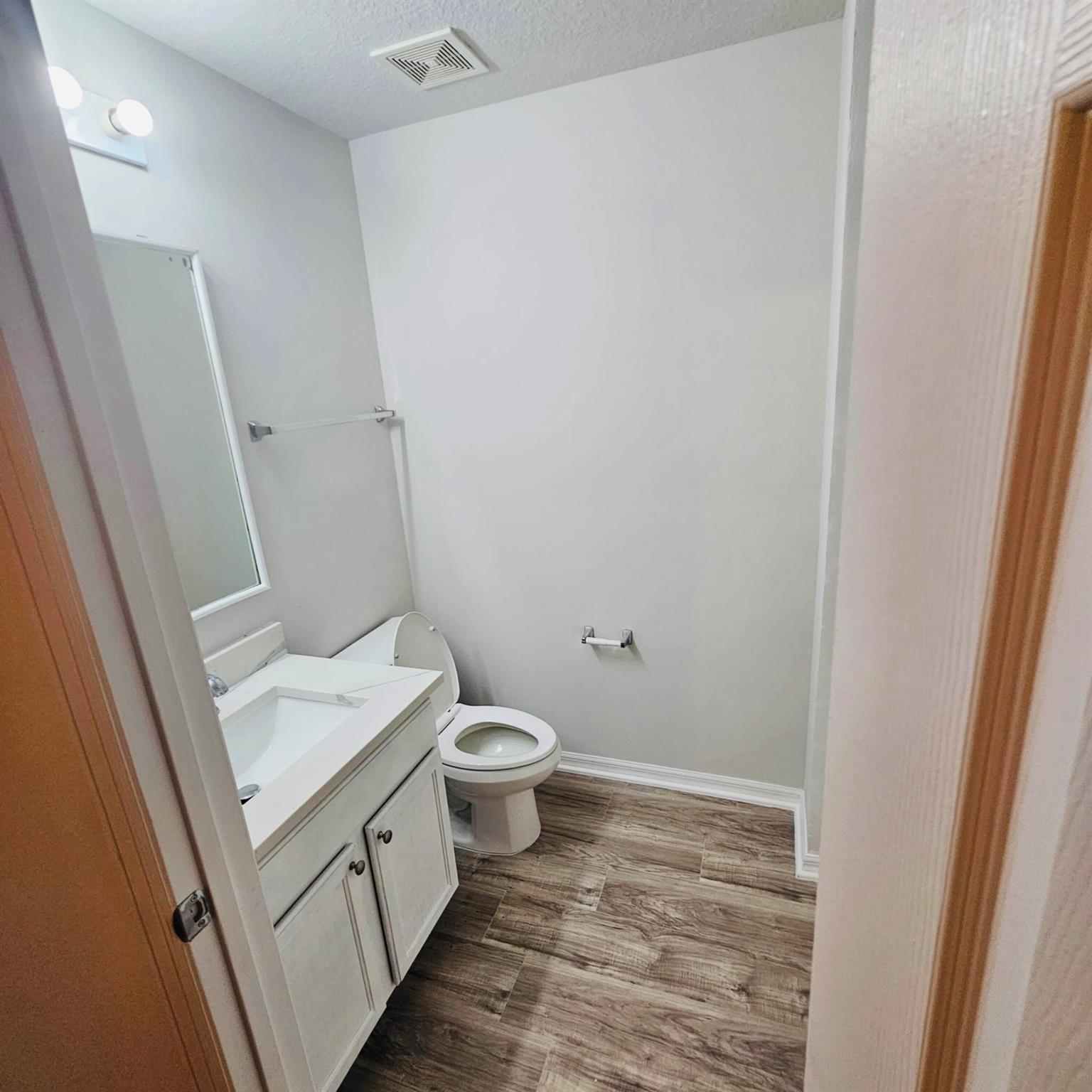 VERO LAKE ESTATES UNIT N - Residential