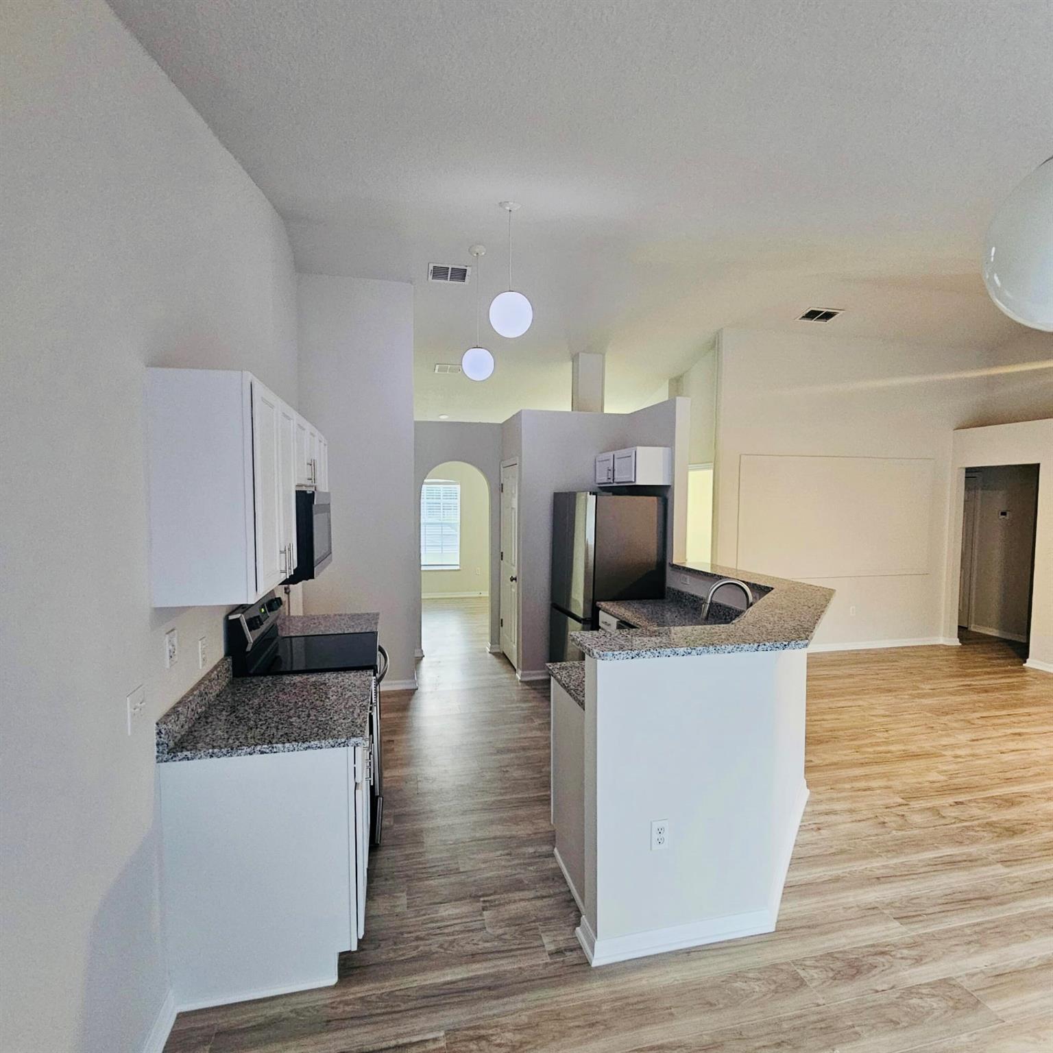 VERO LAKE ESTATES UNIT N - Residential