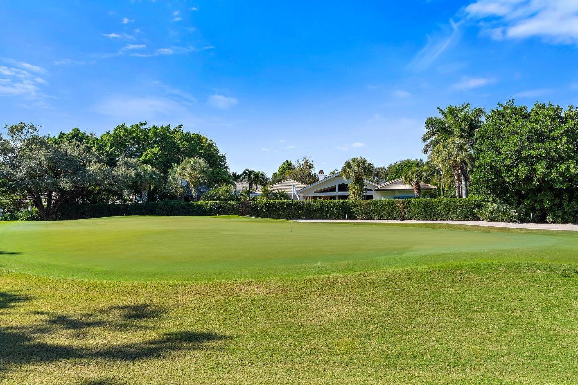 JUPITER HILLS - Residential