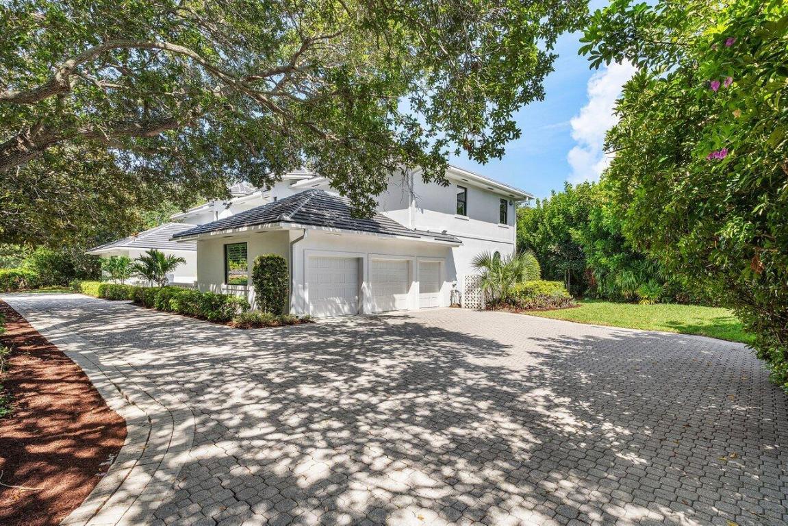 JUPITER HILLS - Residential