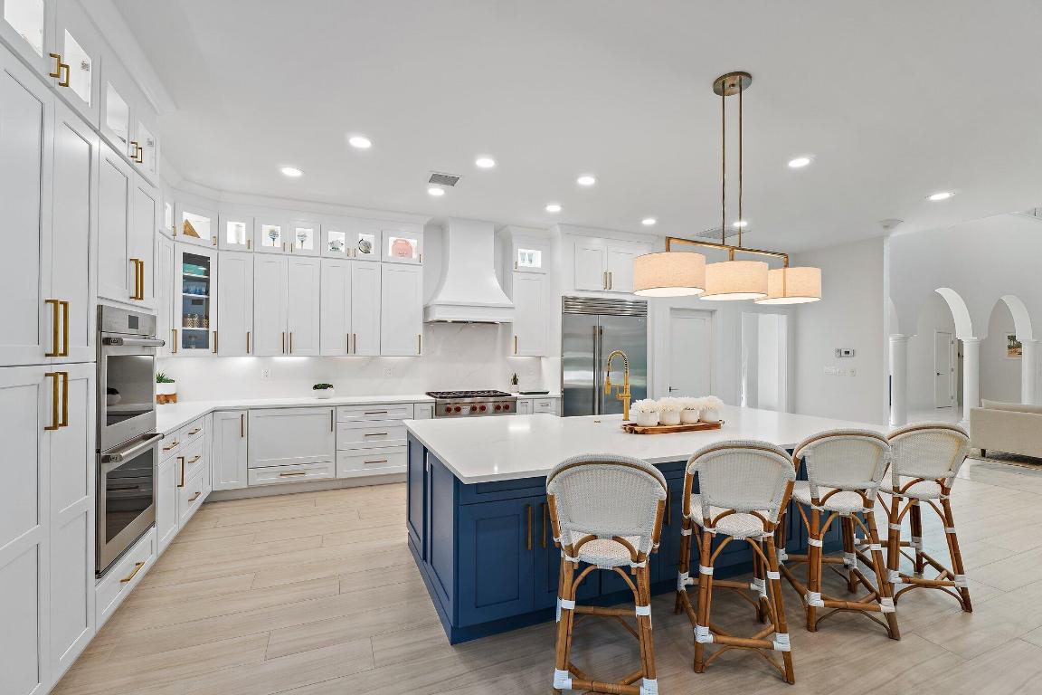 JUPITER HILLS - Residential