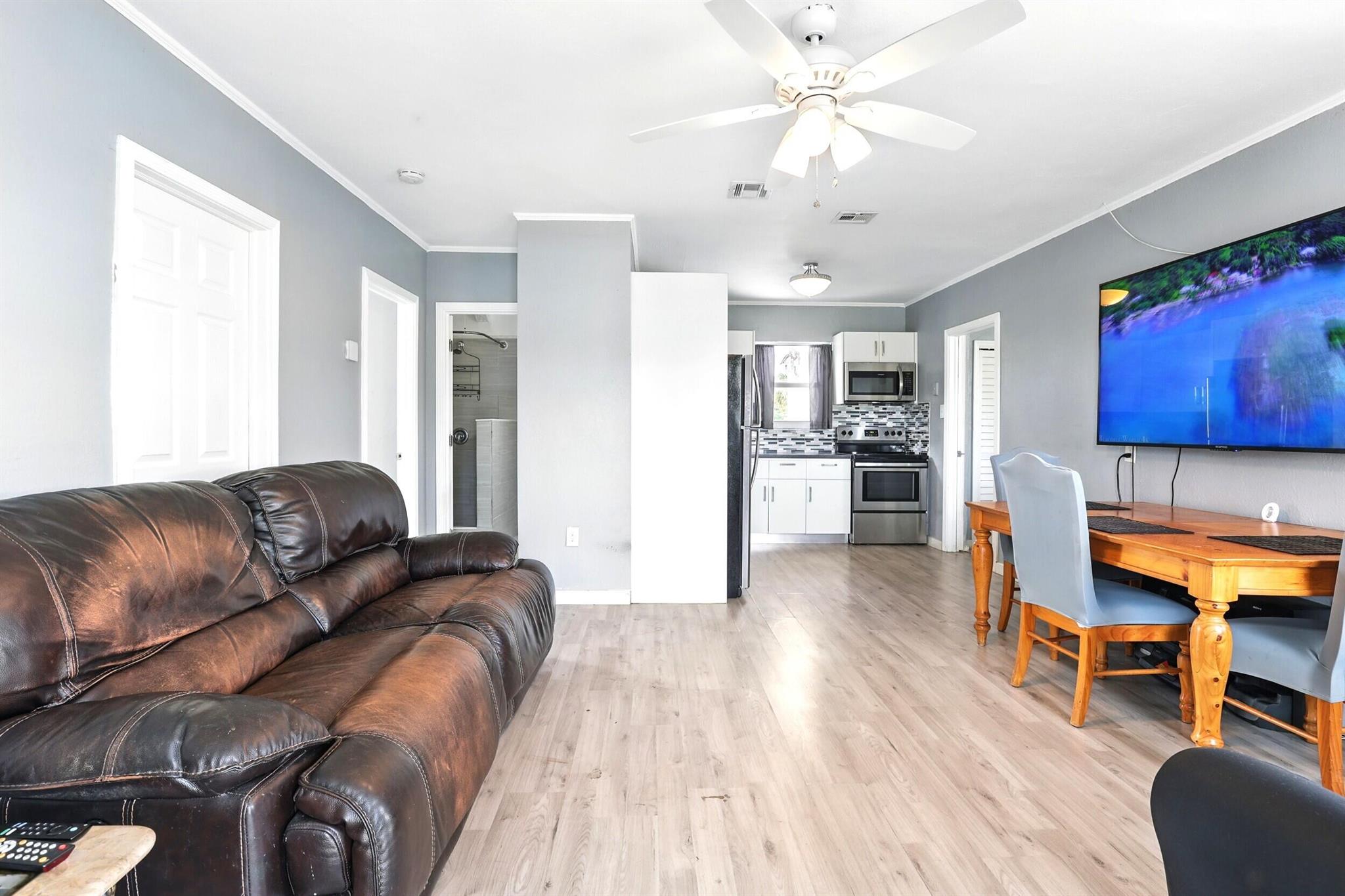219 W 27th Street