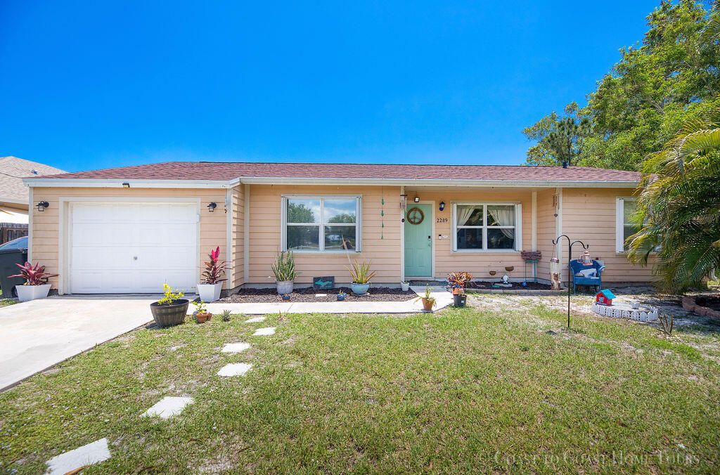 Photo of 2289 SE Blackwell Drive, Port Saint Lucie, FL 34953 (MLS # R10800686)