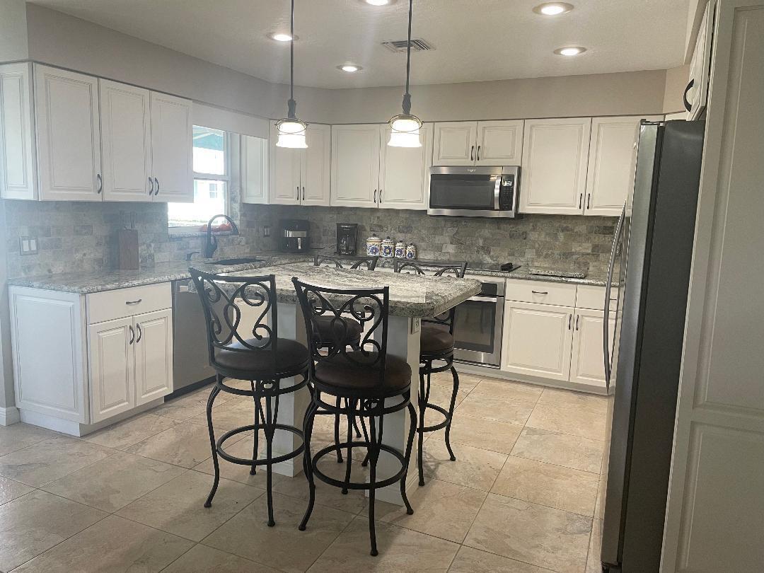 SOUTH MOON UNDER SUB - Residential