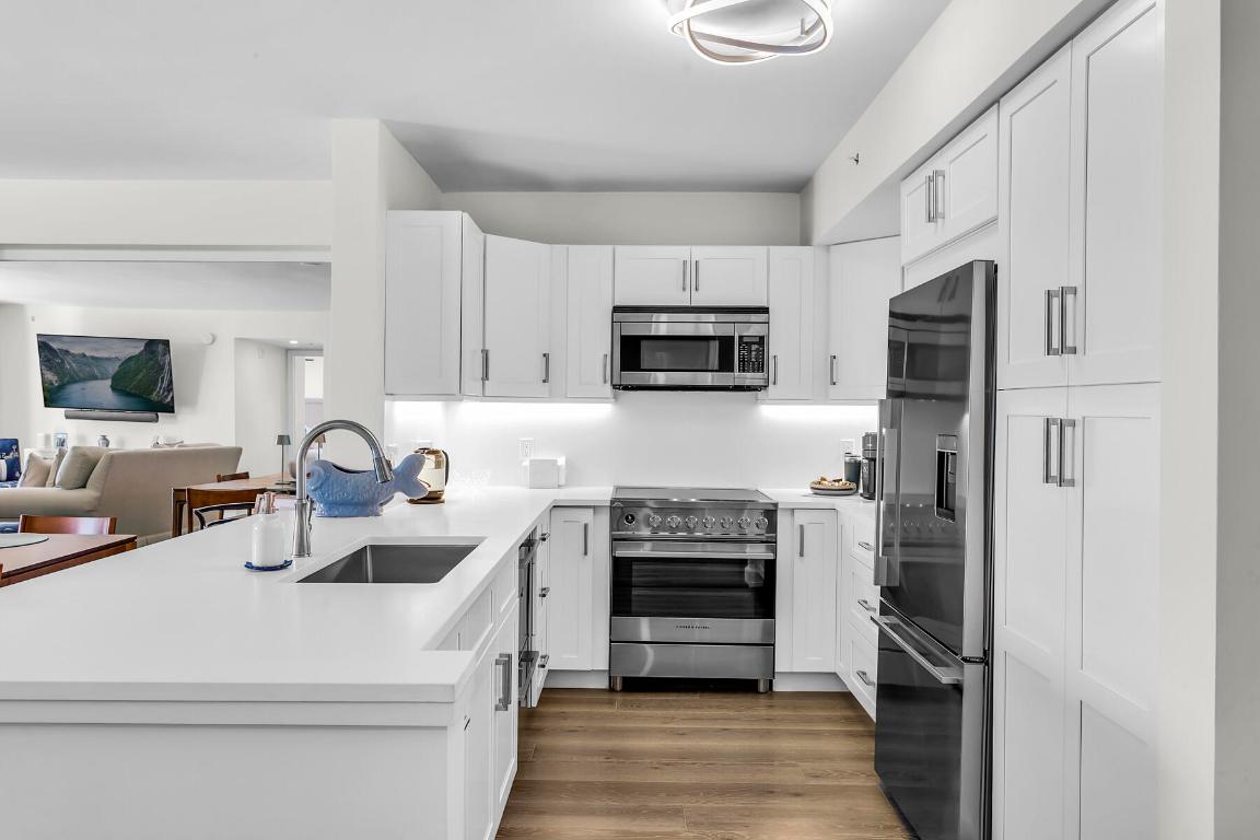 FLAGLER POINTE CONDO - Residential