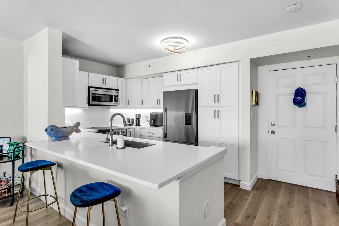 FLAGLER POINTE CONDO - Residential