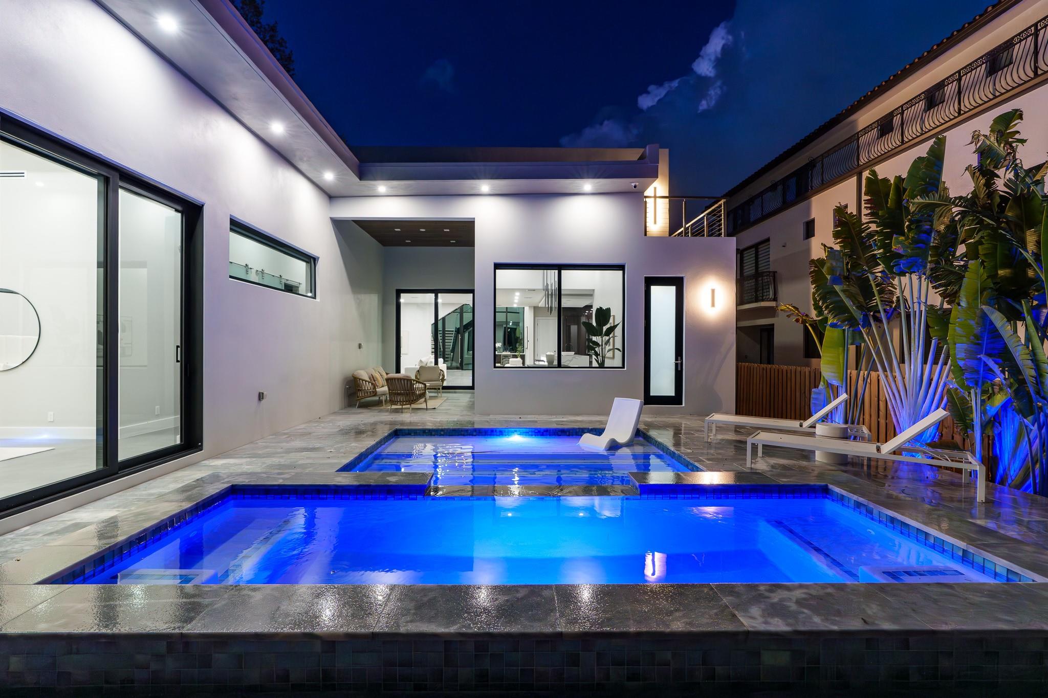 LAUDERDALE - Residential