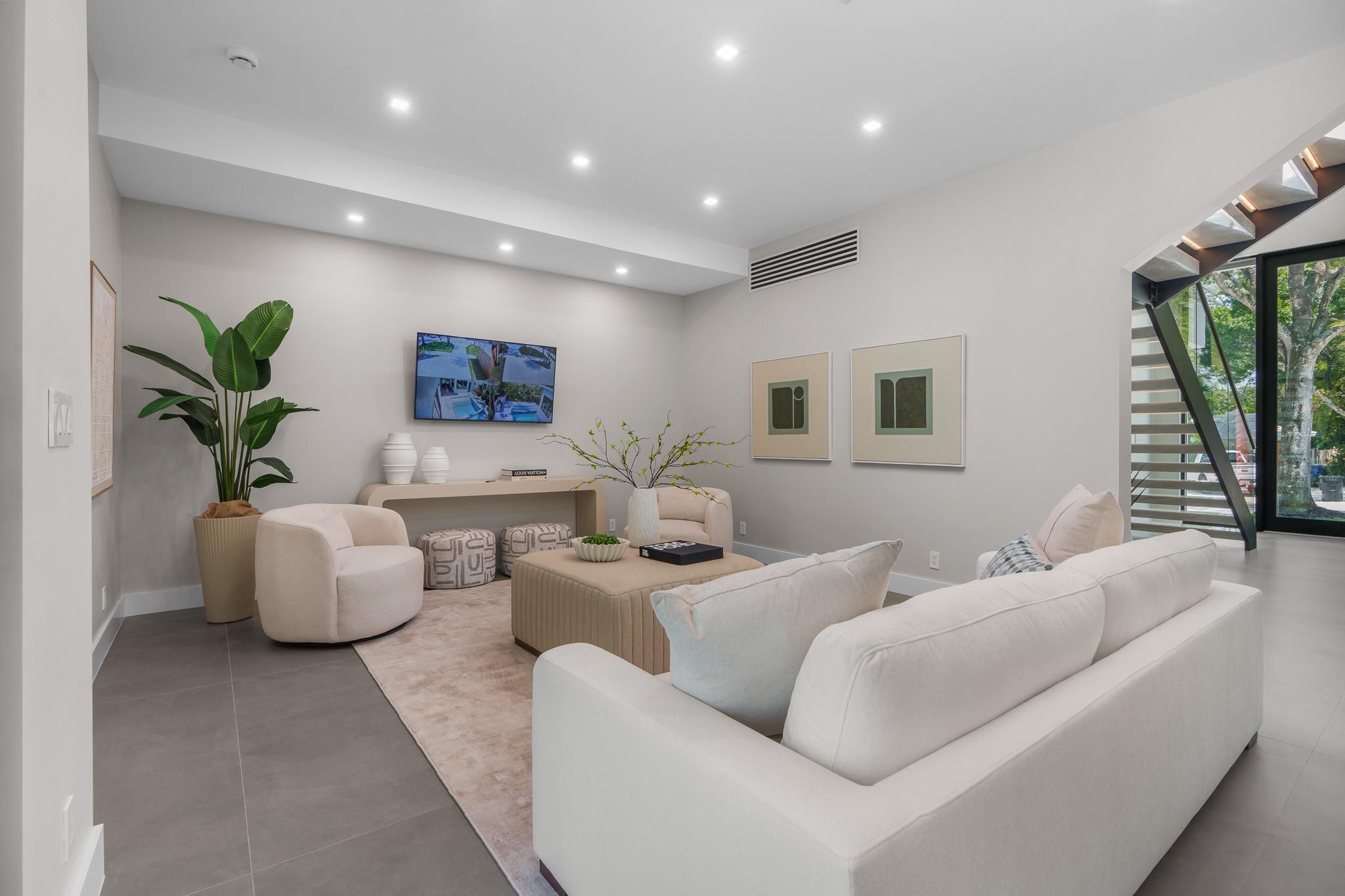 LAUDERDALE - Residential