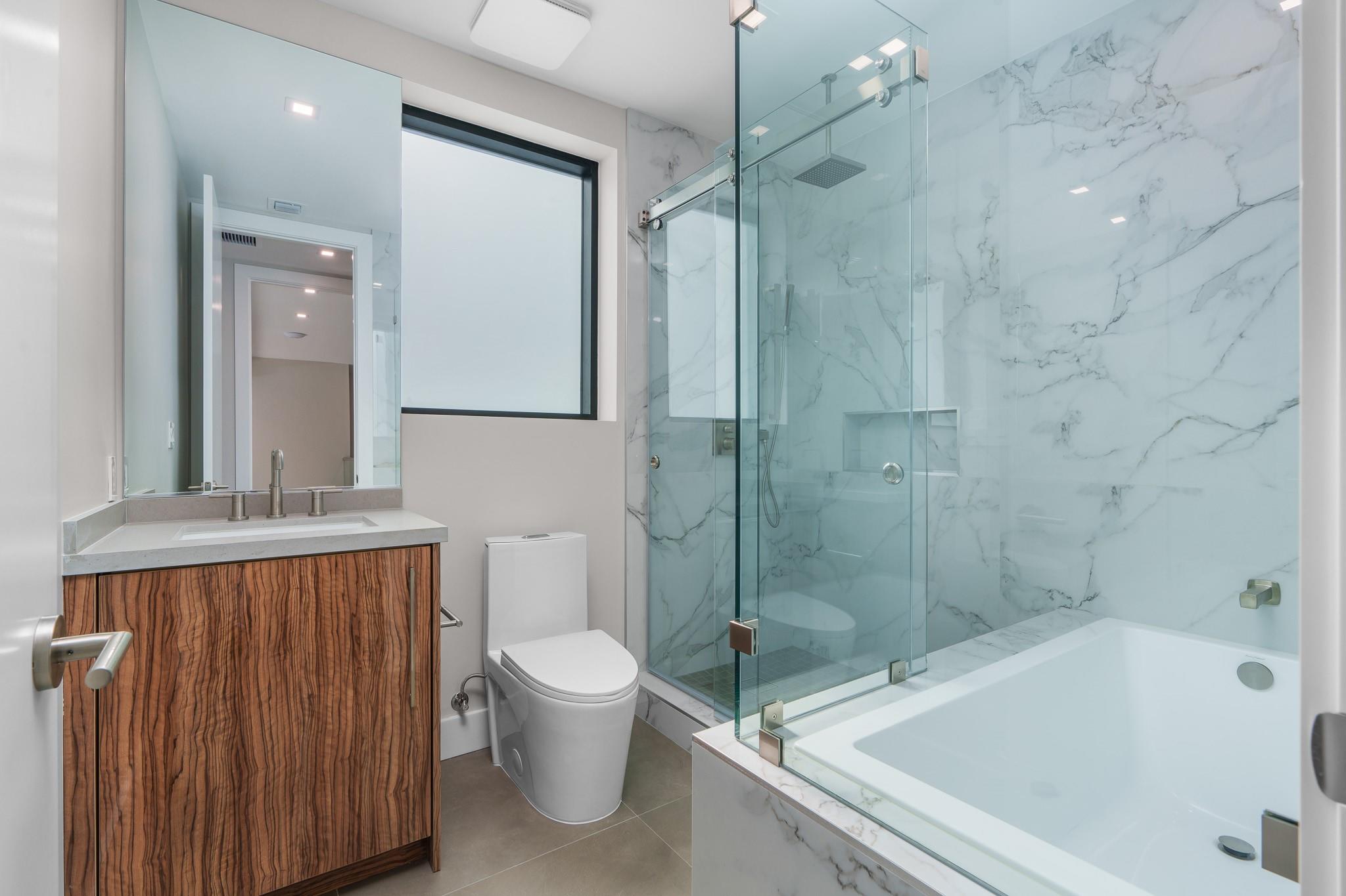 LAUDERDALE - Residential