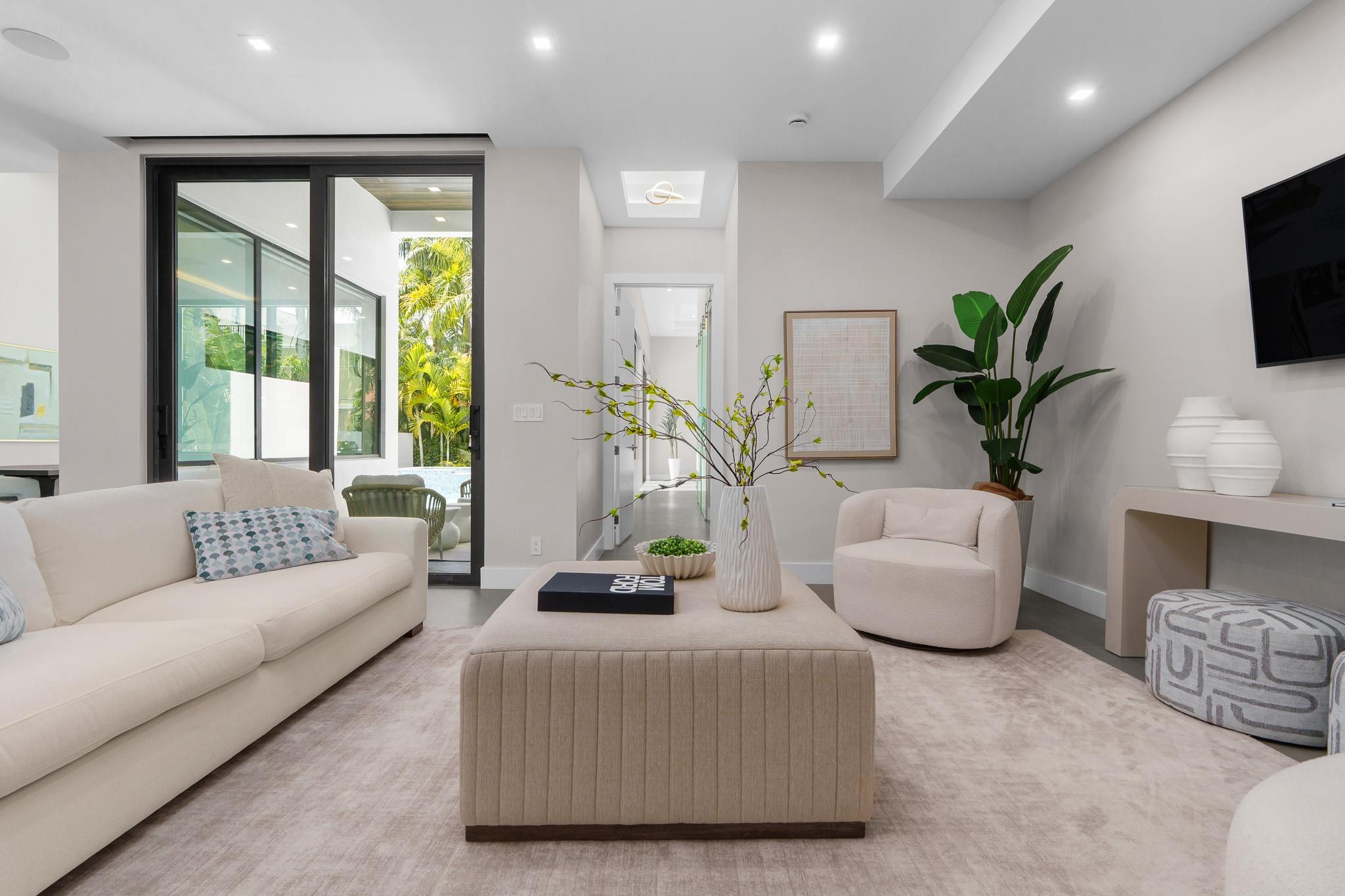 LAUDERDALE - Residential