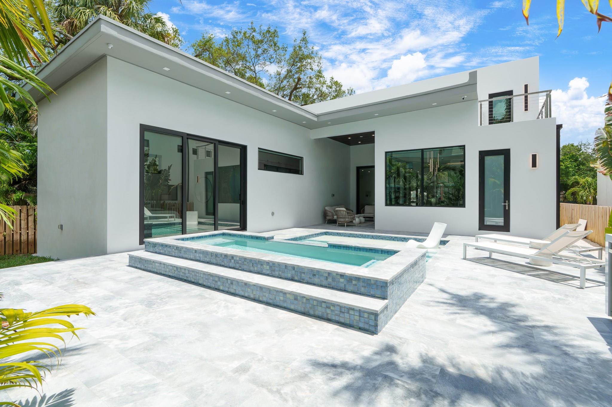 LAUDERDALE - Residential