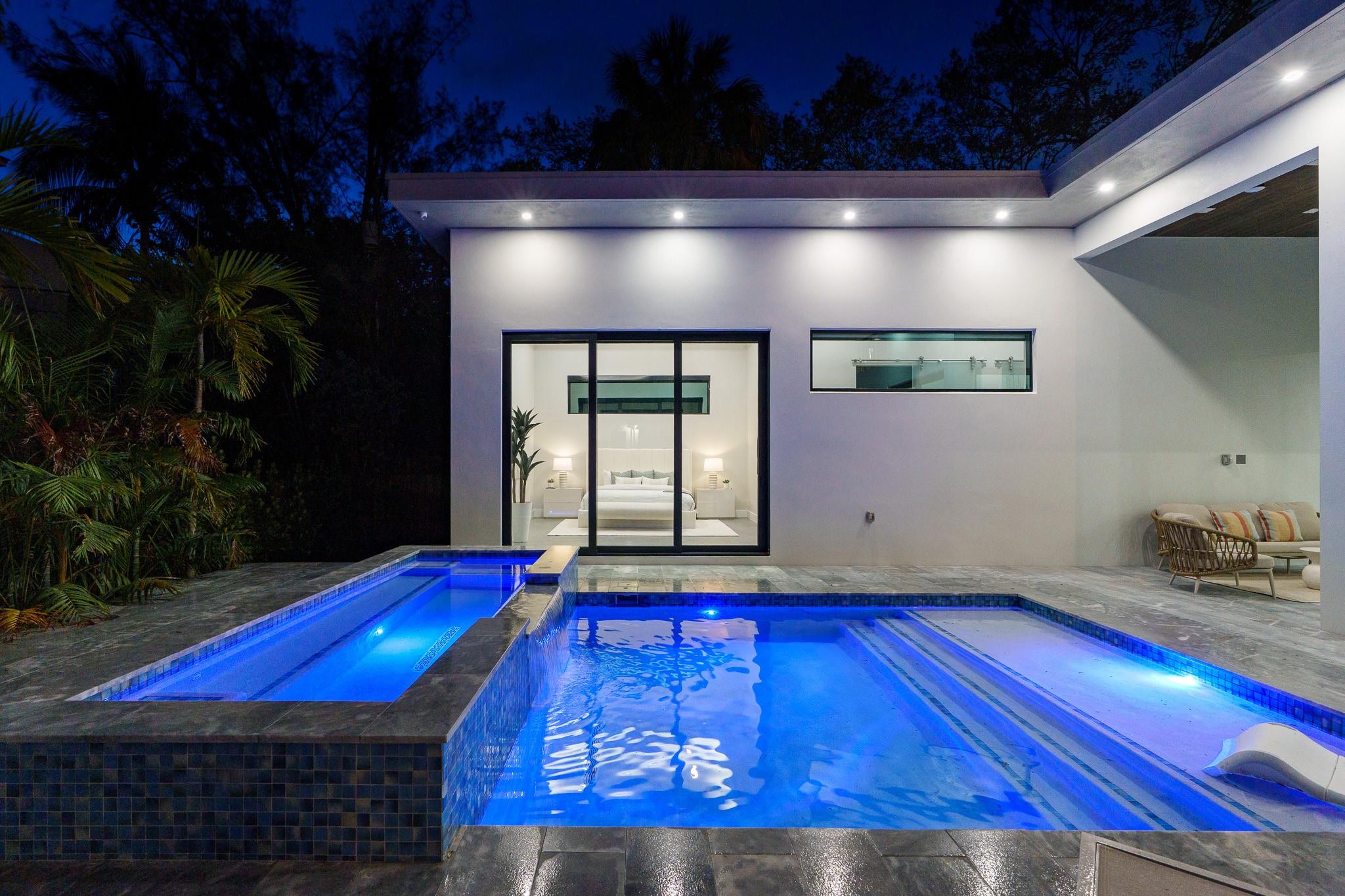 LAUDERDALE - Residential