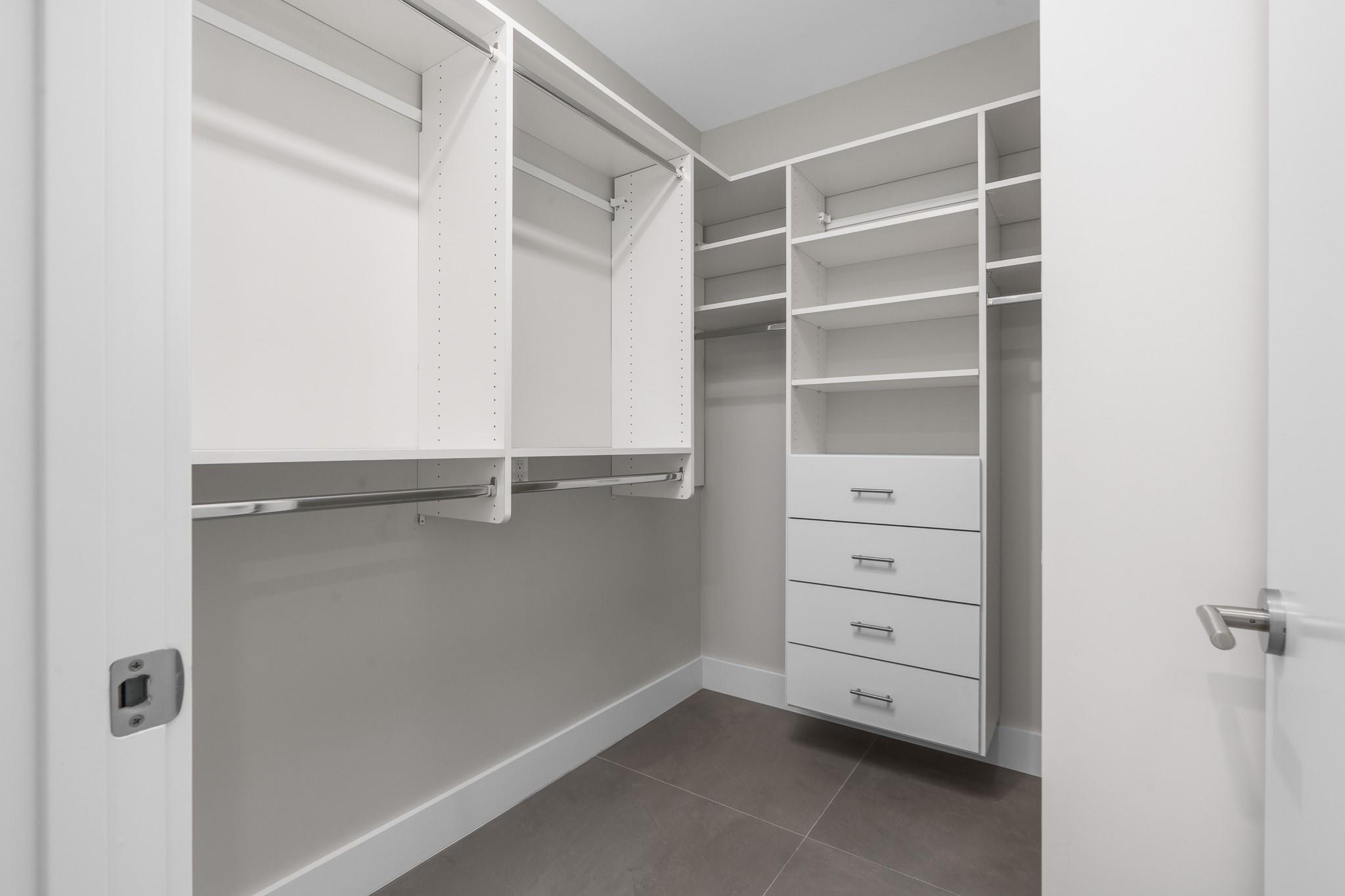 LAUDERDALE - Residential