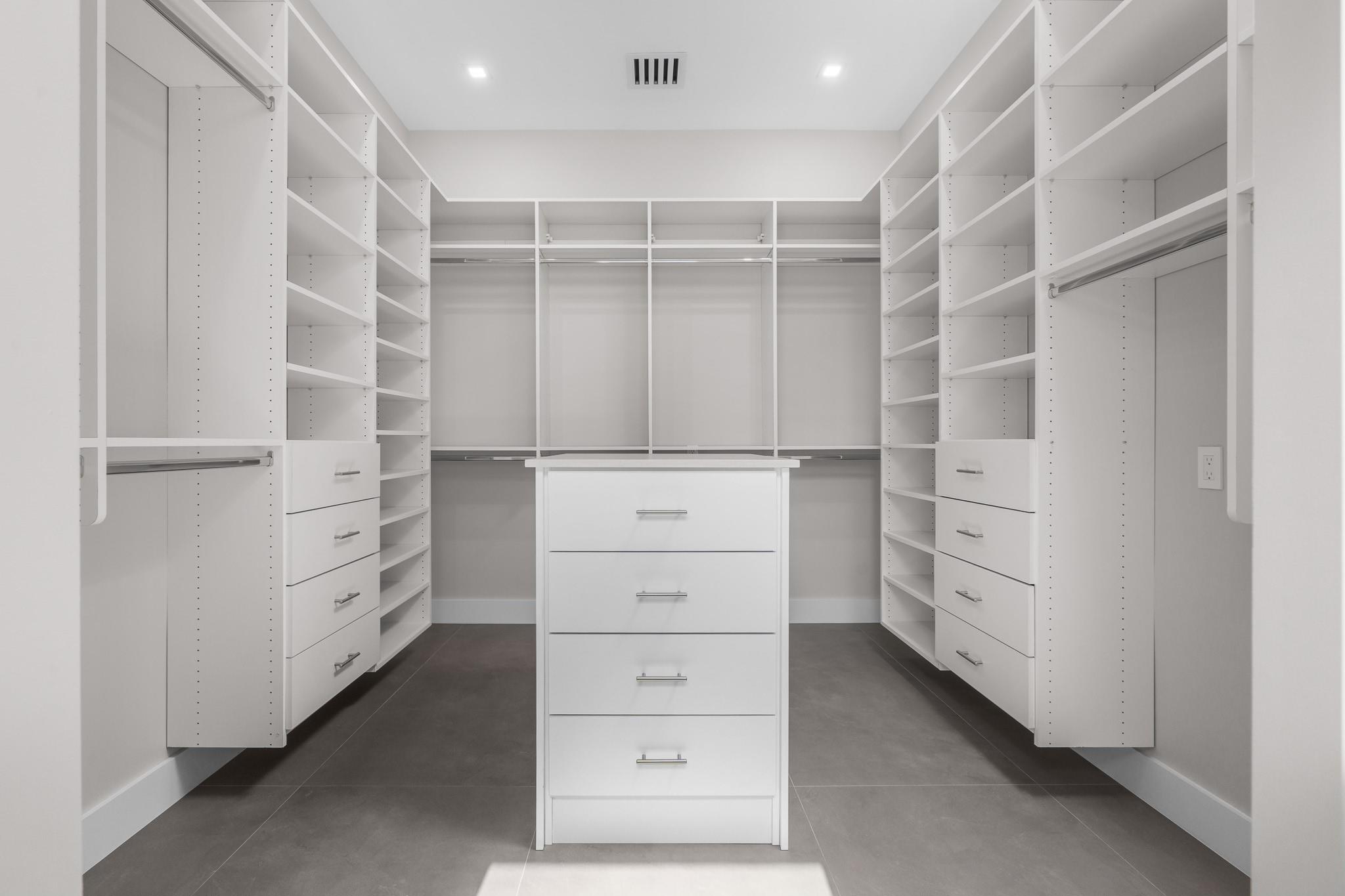 LAUDERDALE - Residential