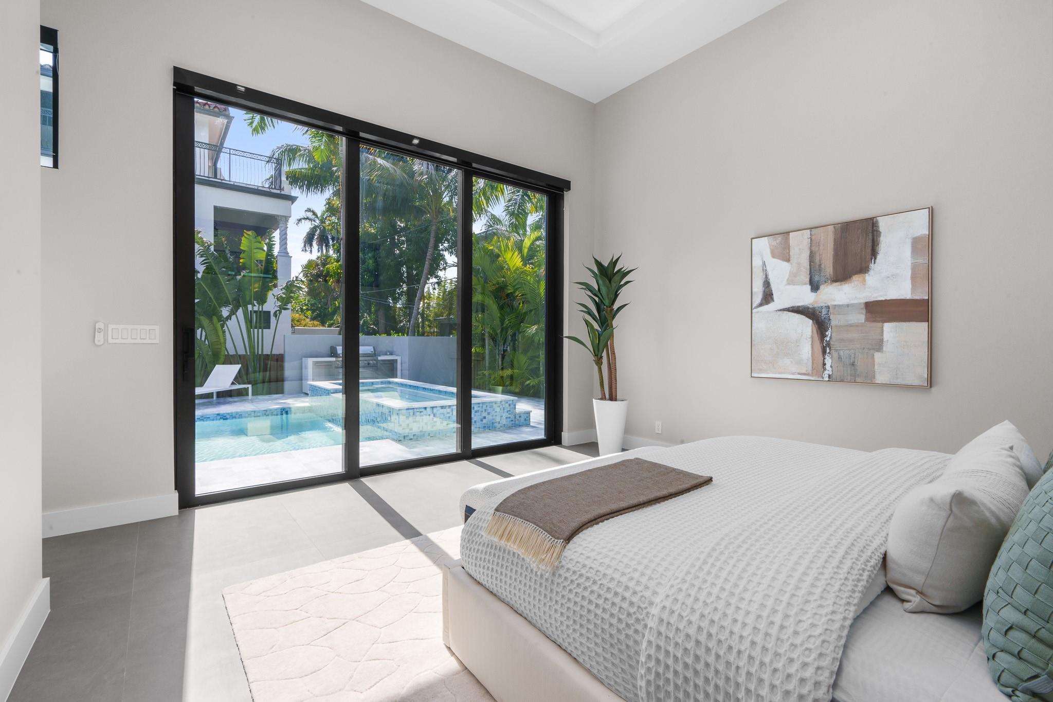 LAUDERDALE - Residential