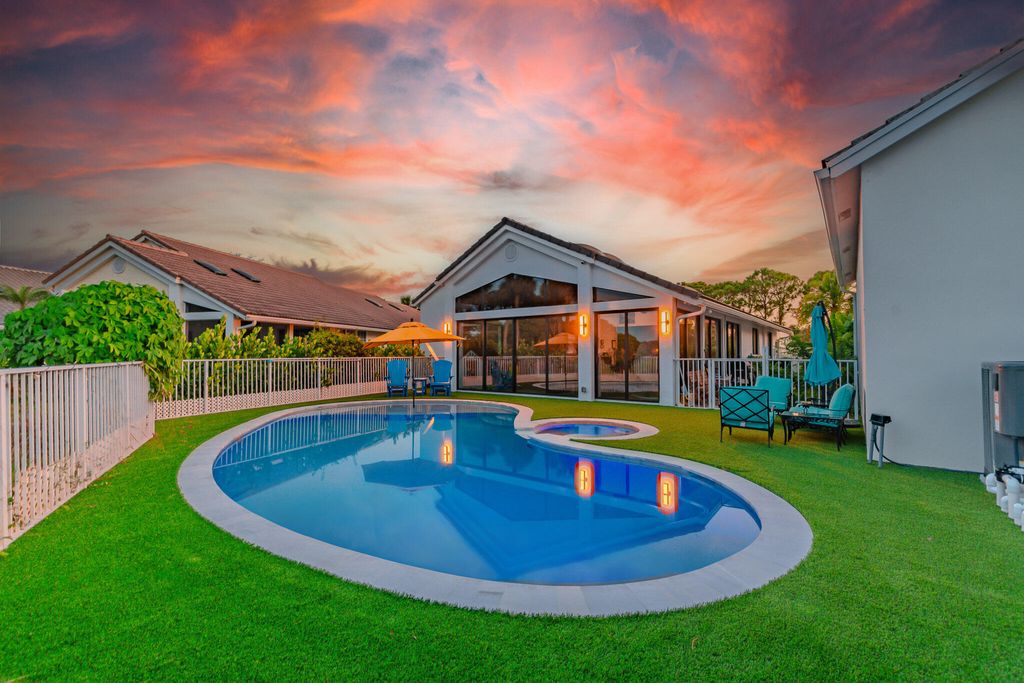 Photo of 12836 Touchstone Place, Palm Beach Gardens, FL 33418 (MLS # R11161481)