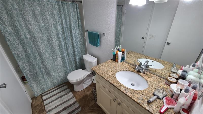 Savannah At Riverside Con - Residential Lease