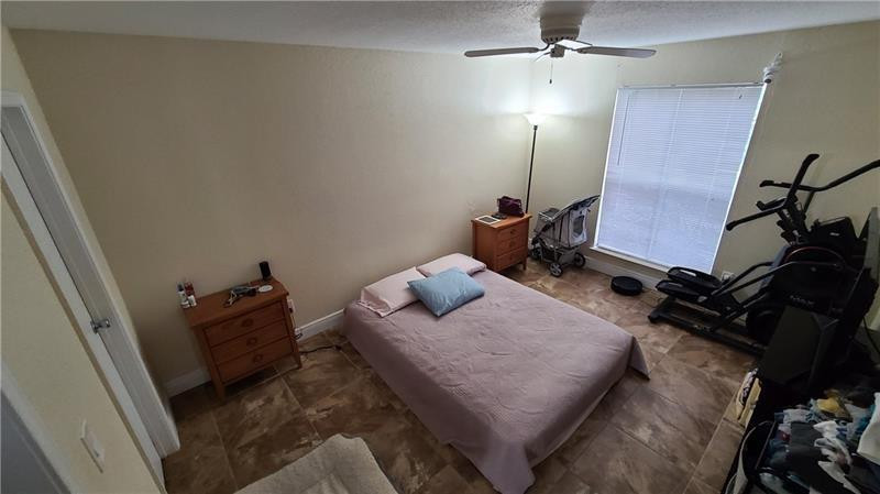 Savannah At Riverside Con - Residential Lease