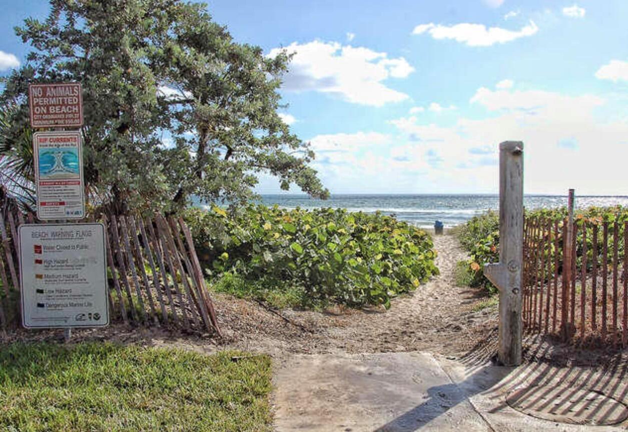 LAKEVIEW/SHERWOOD PARK - Residential