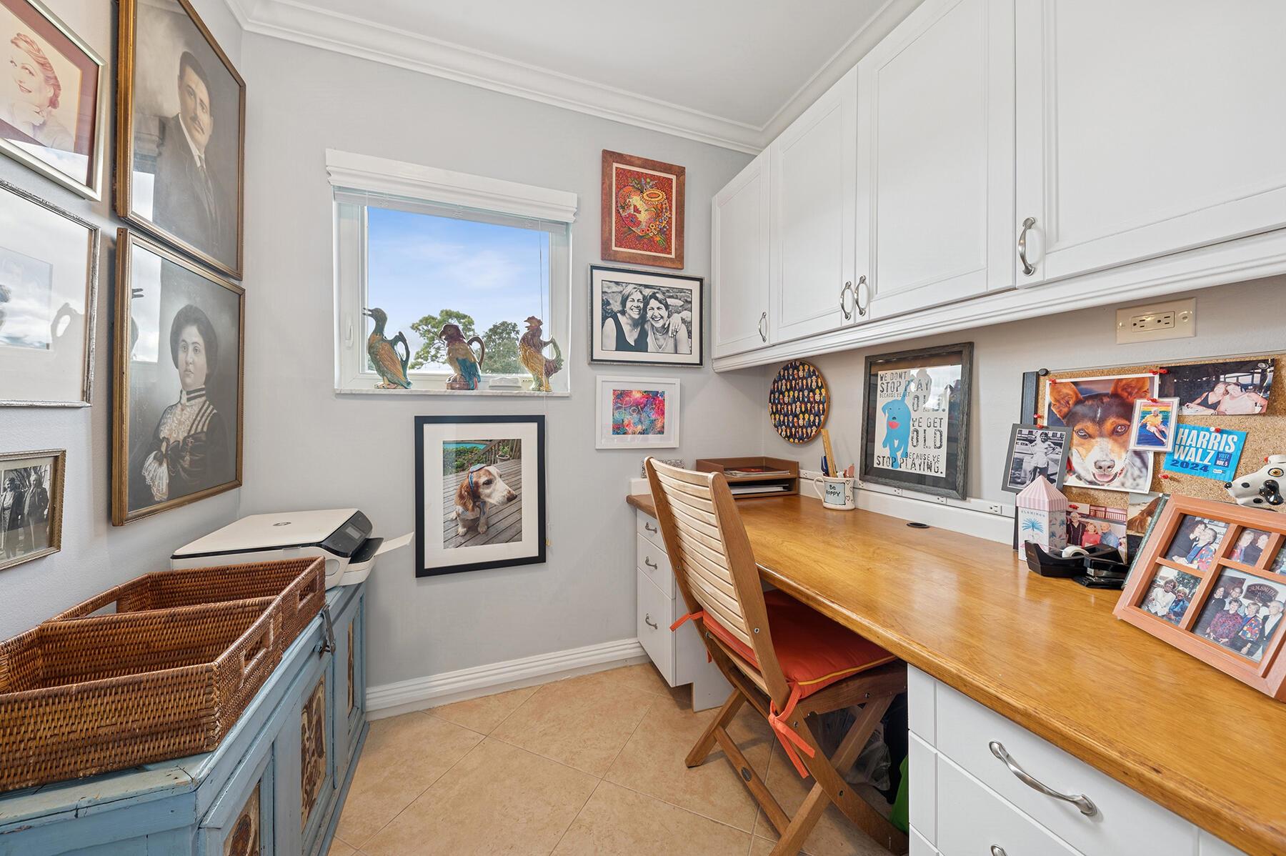 LAKEVIEW/SHERWOOD PARK - Residential