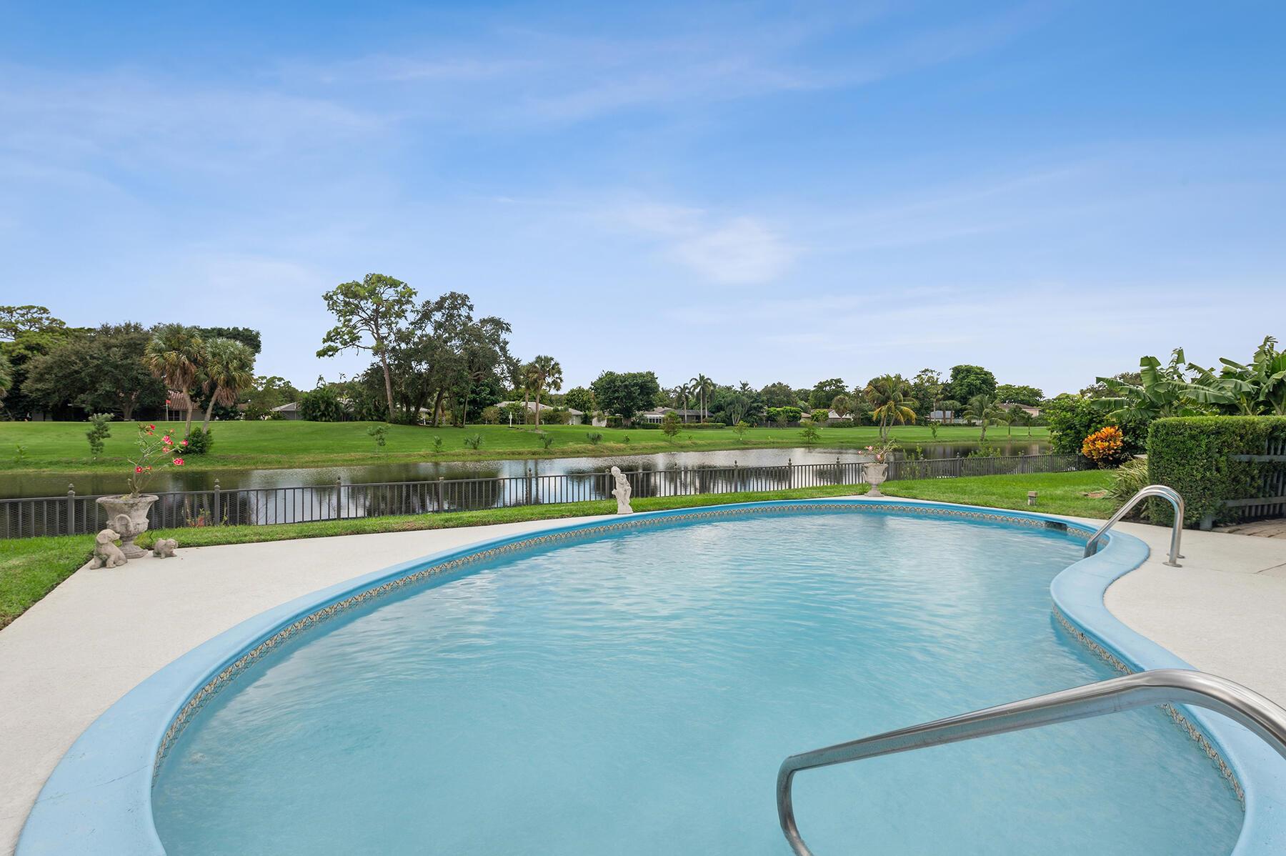 LAKEVIEW/SHERWOOD PARK - Residential