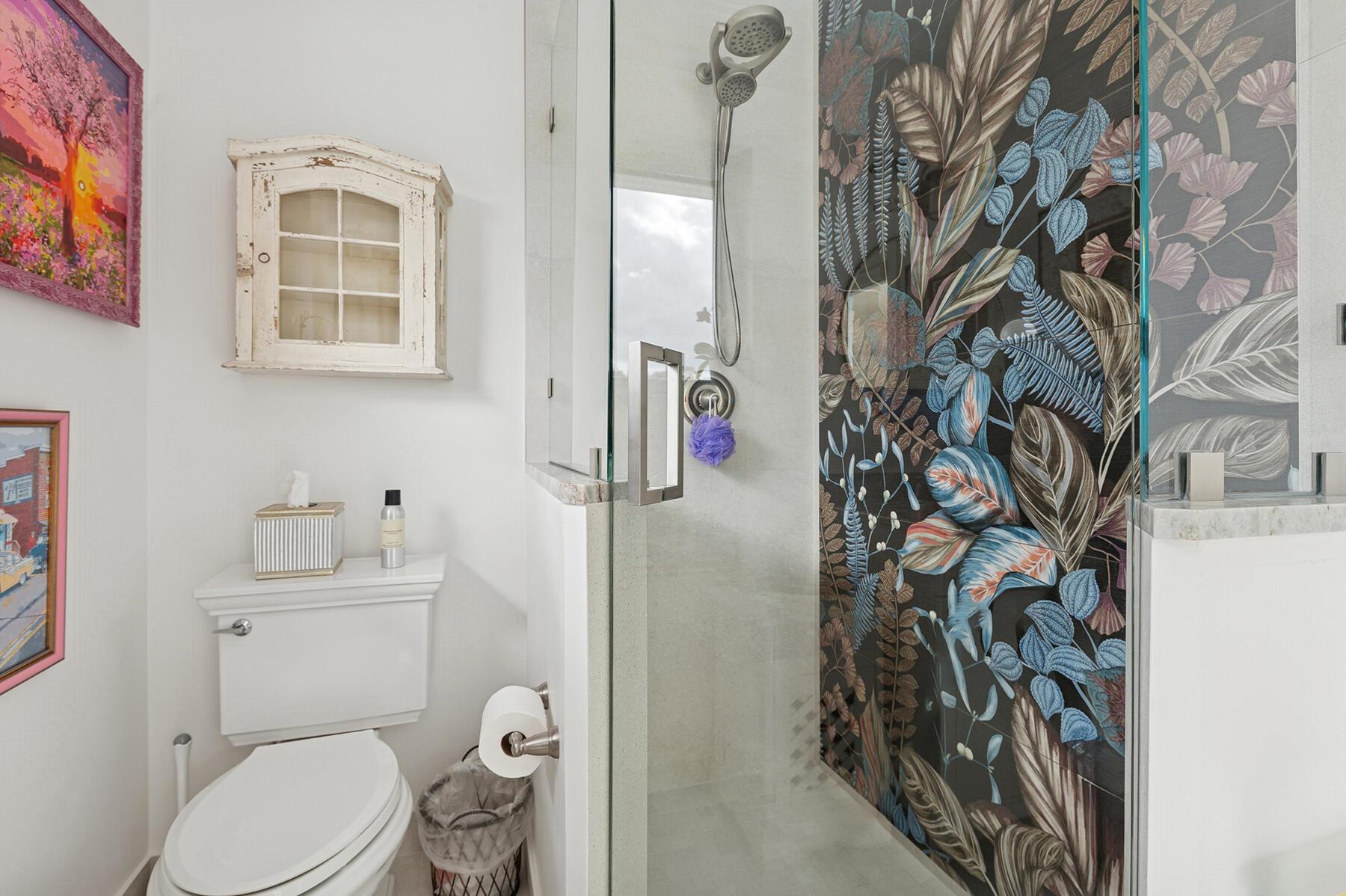 LAKEVIEW/SHERWOOD PARK - Residential