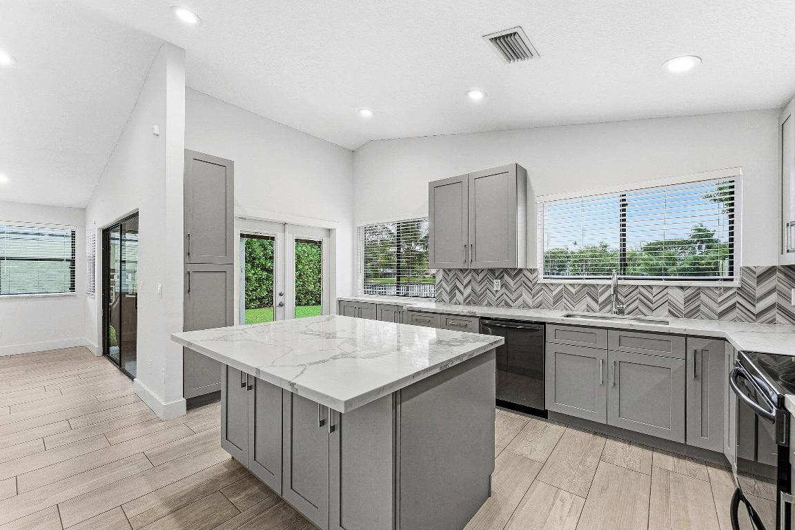 RAINBERRY LAKE PH III-B - Residential