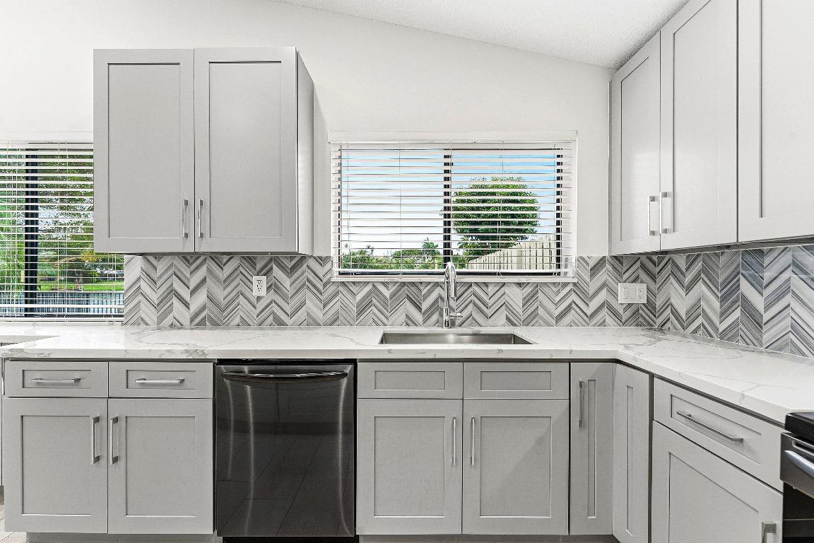 RAINBERRY LAKE PH III-B - Residential