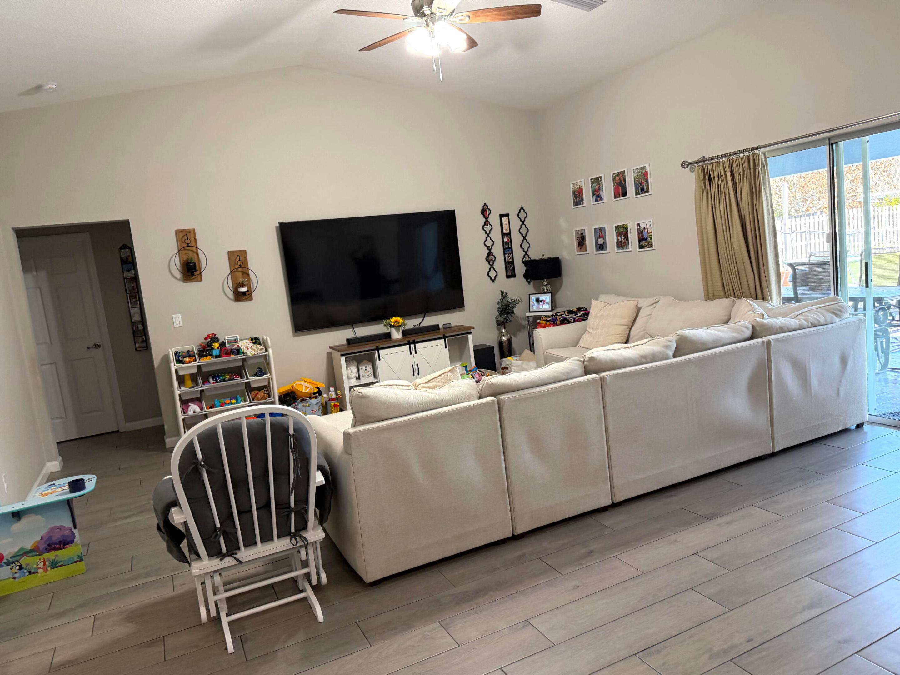 PORT ST LUCIE SECTION 43 - Residential