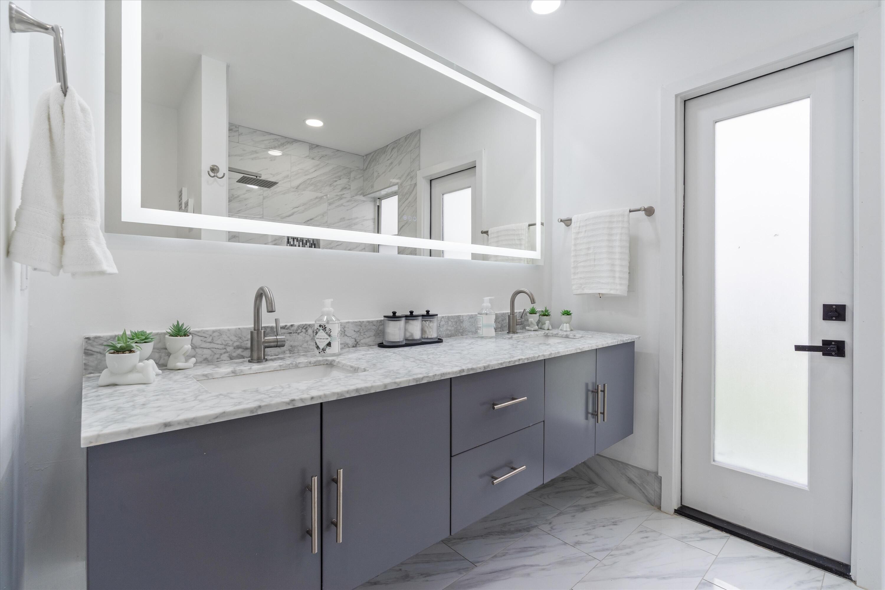 GREENVIEW SHORES 2 OF WELLINGTON - Residential