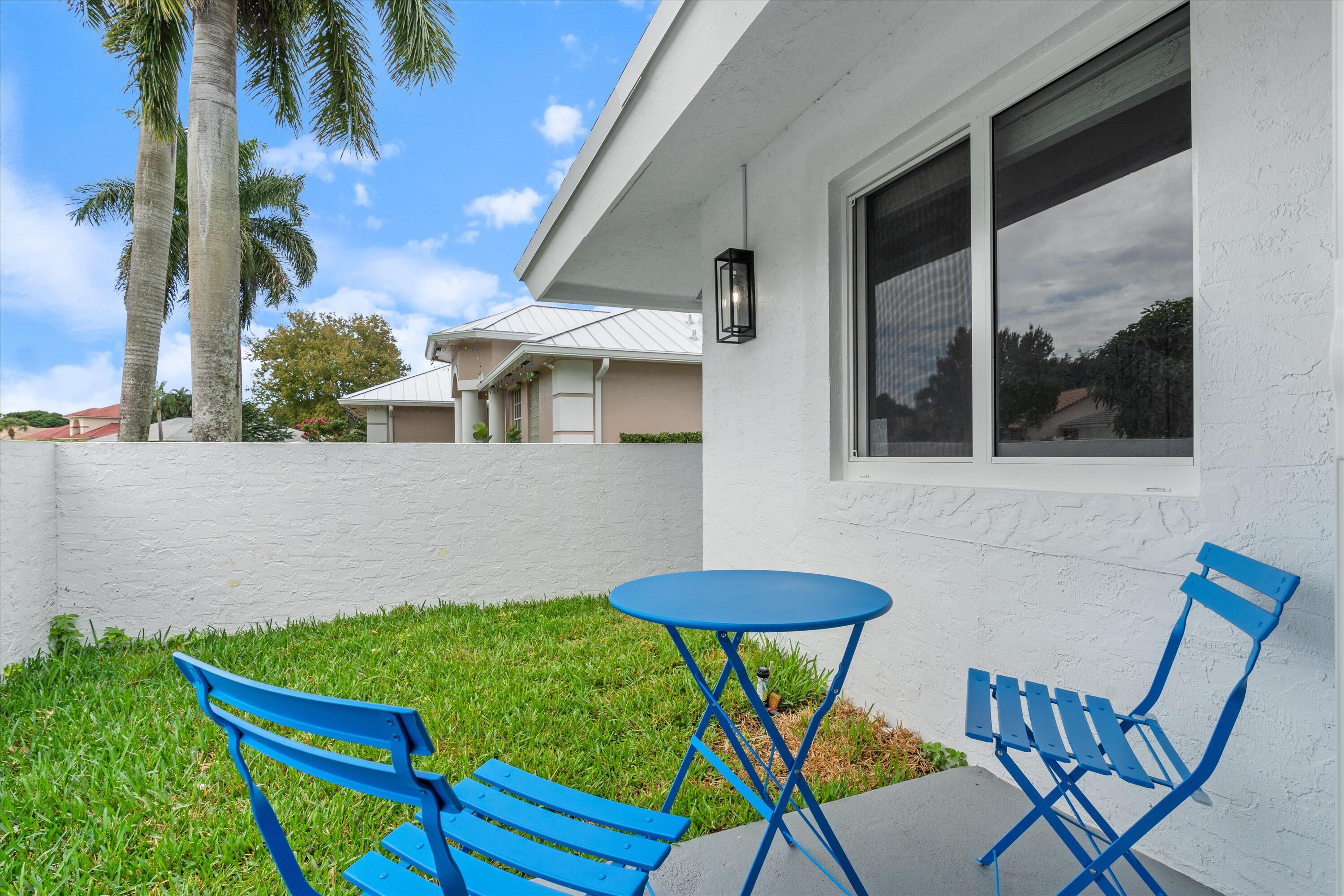 GREENVIEW SHORES 2 OF WELLINGTON - Residential