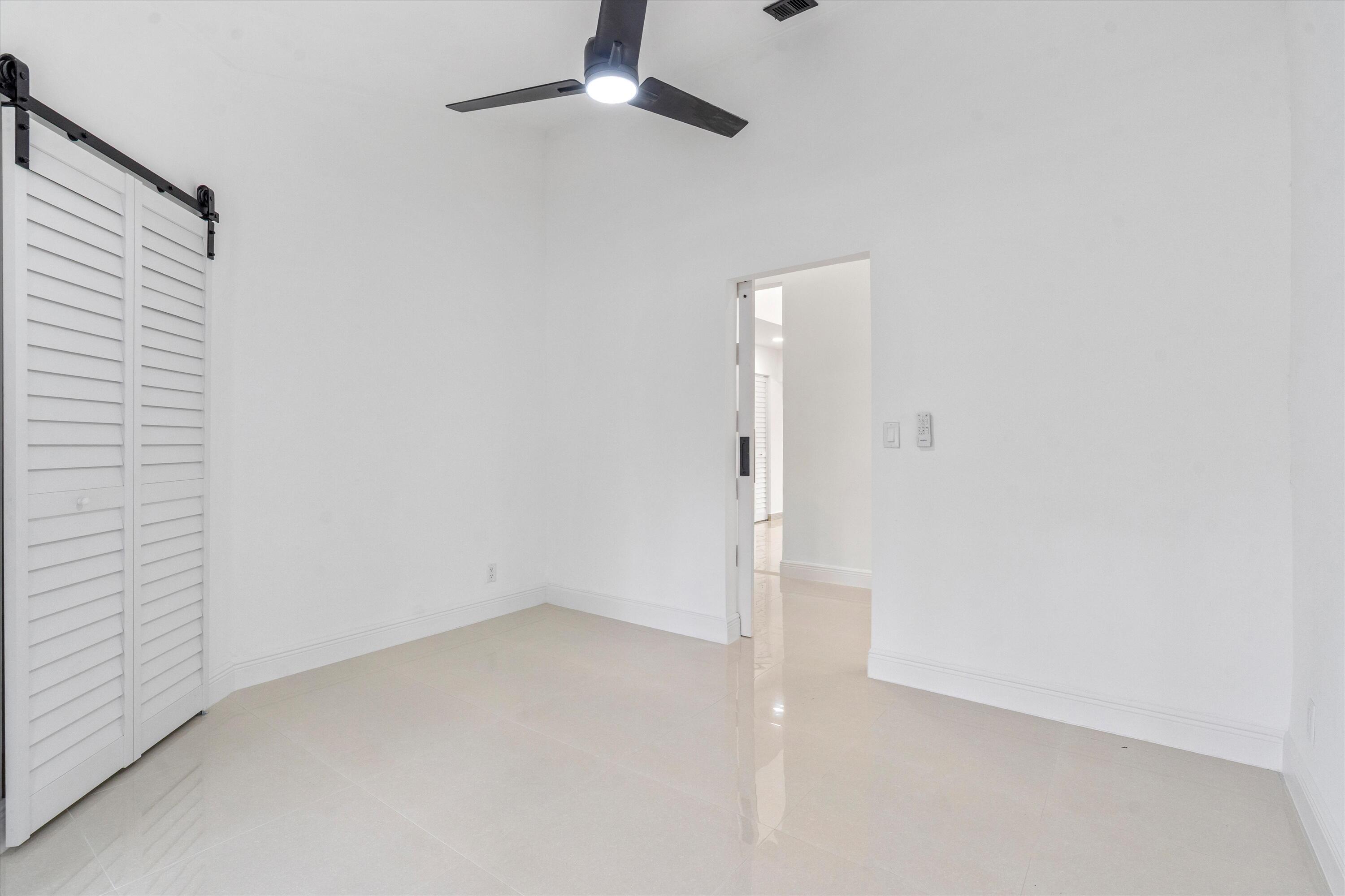 GREENVIEW SHORES 2 OF WELLINGTON - Residential