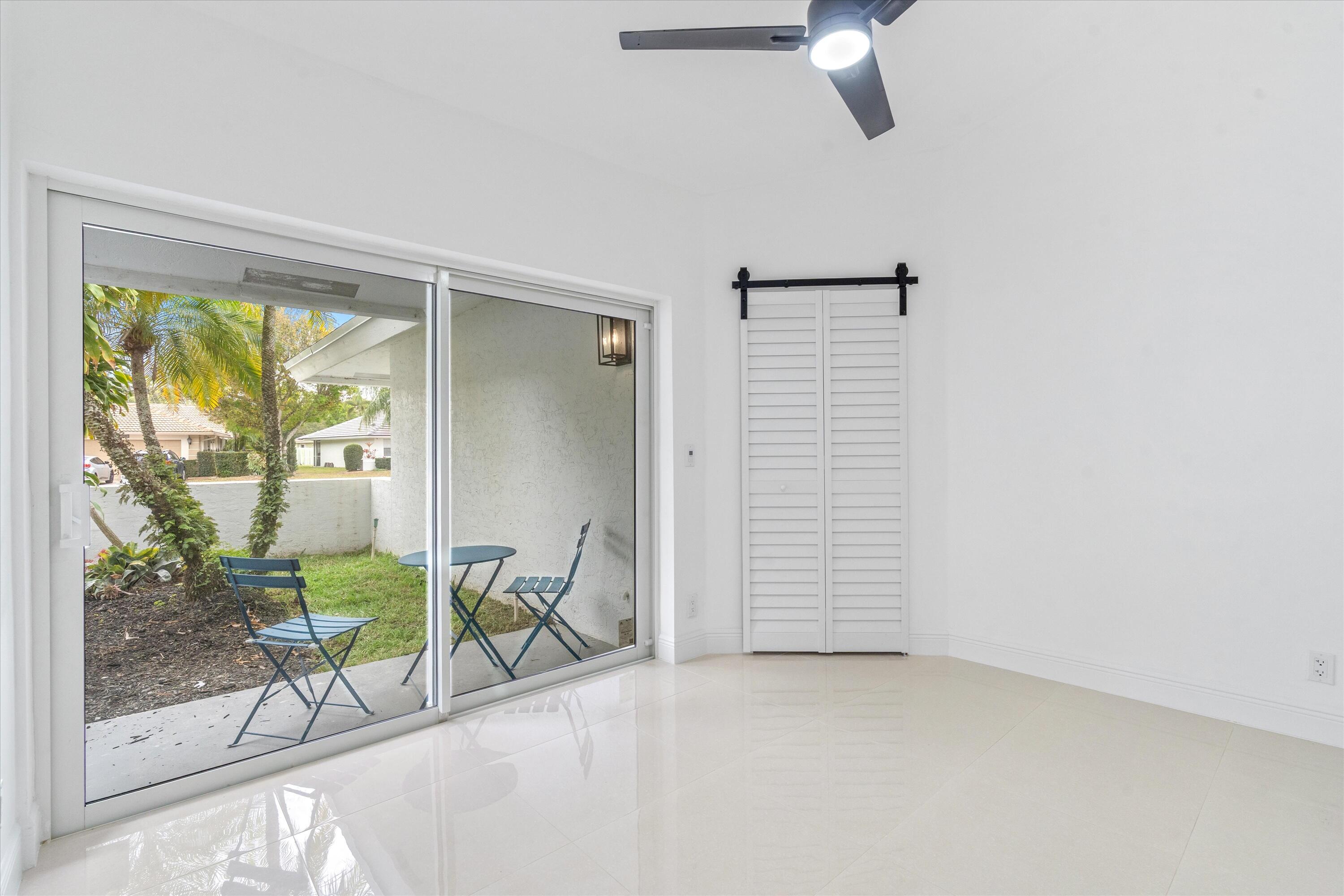 GREENVIEW SHORES 2 OF WELLINGTON - Residential