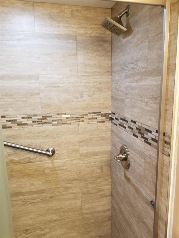 KINGS POINT FLANDERS CONDOS - Residential