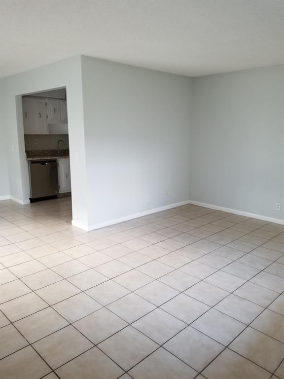 KINGS POINT FLANDERS CONDOS - Residential