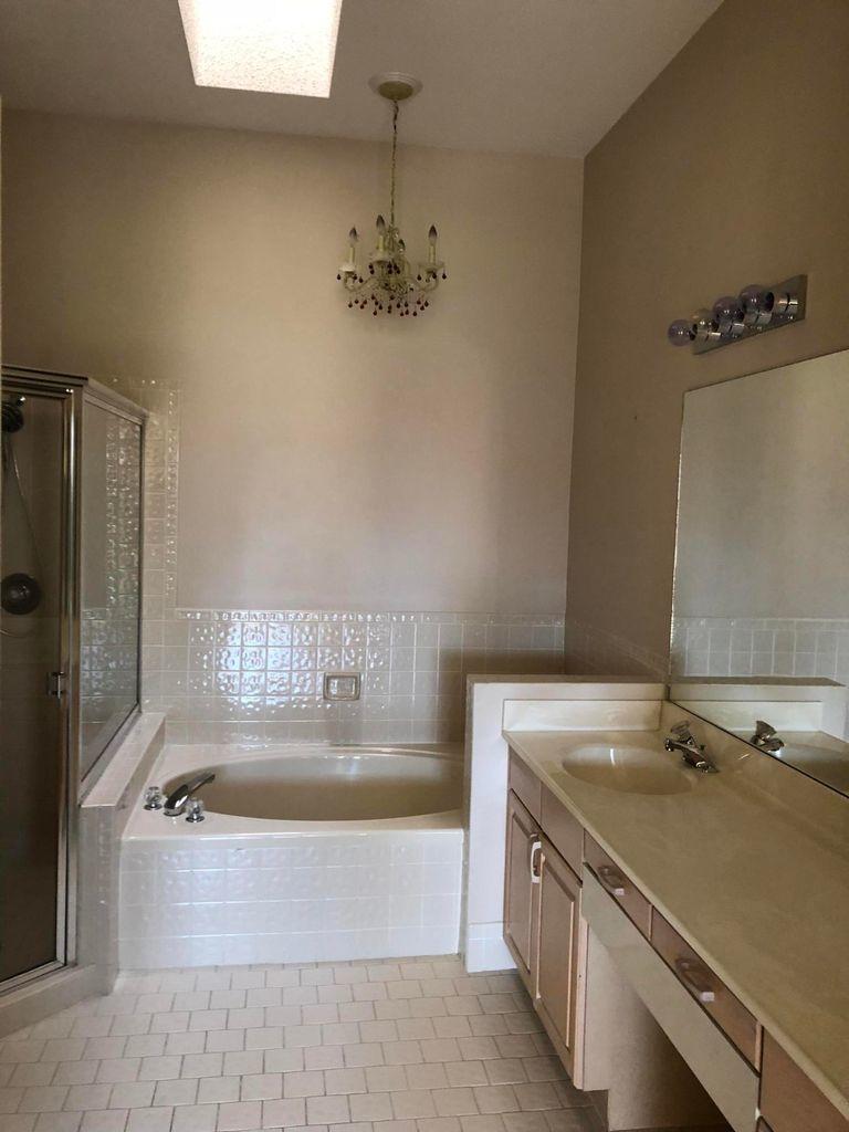 ABERDEEN 14 - Residential Lease