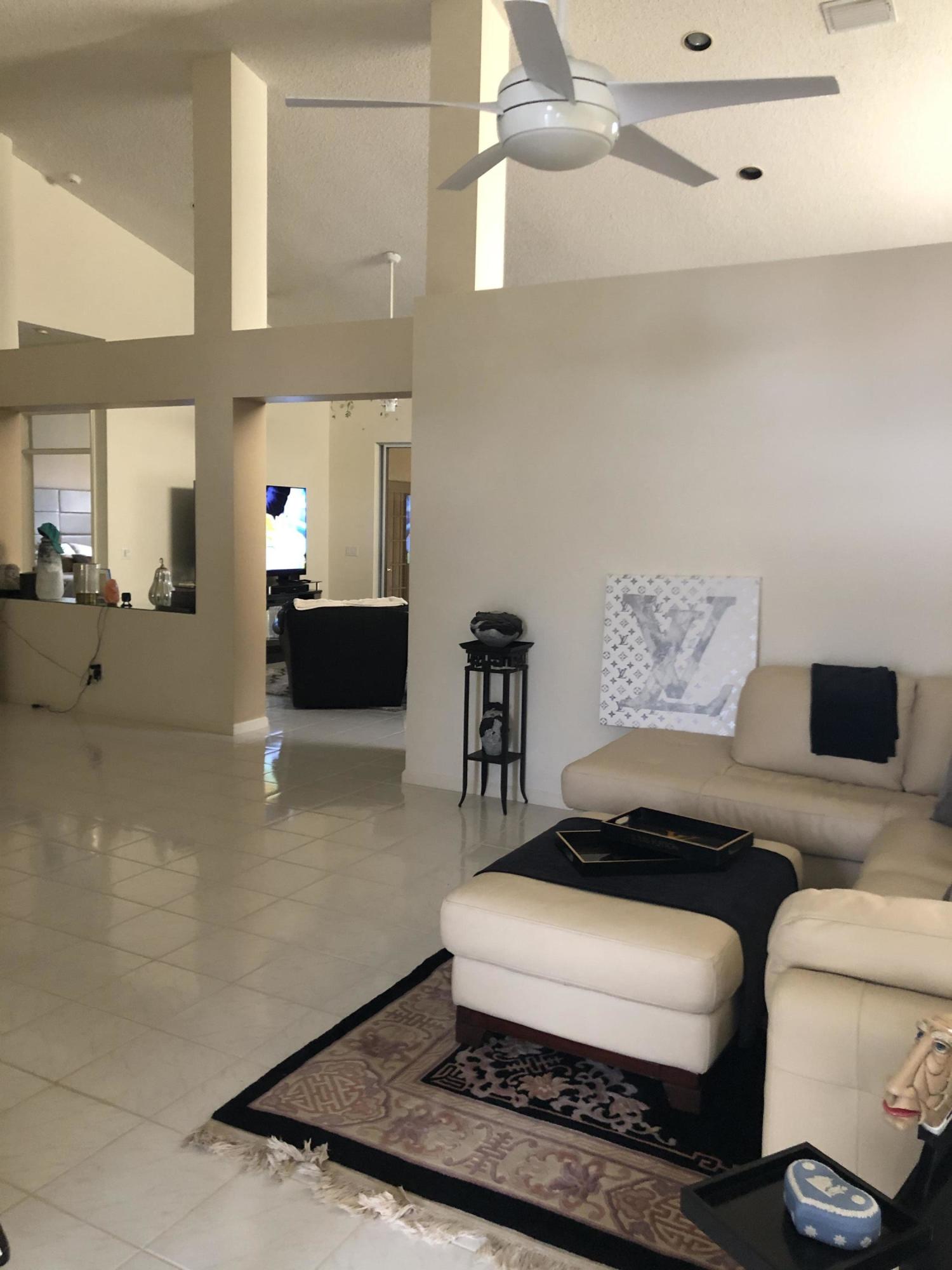 ABERDEEN 14 - Residential Lease