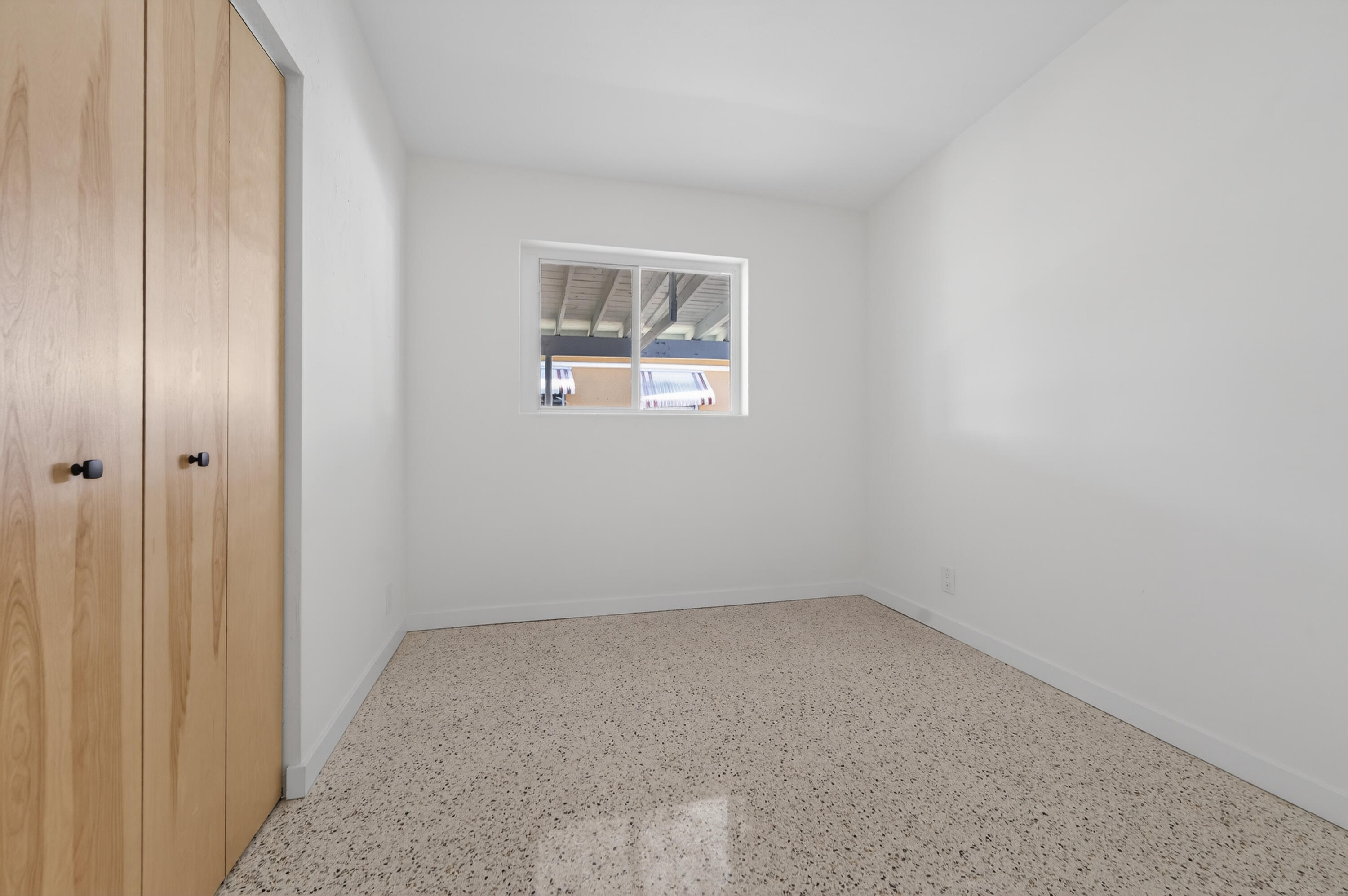 LAKE OSBORNE HILLS IN - Residential