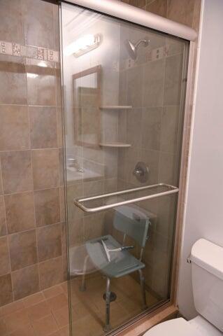 KINGS POINT BURGUNDY COND - Residential