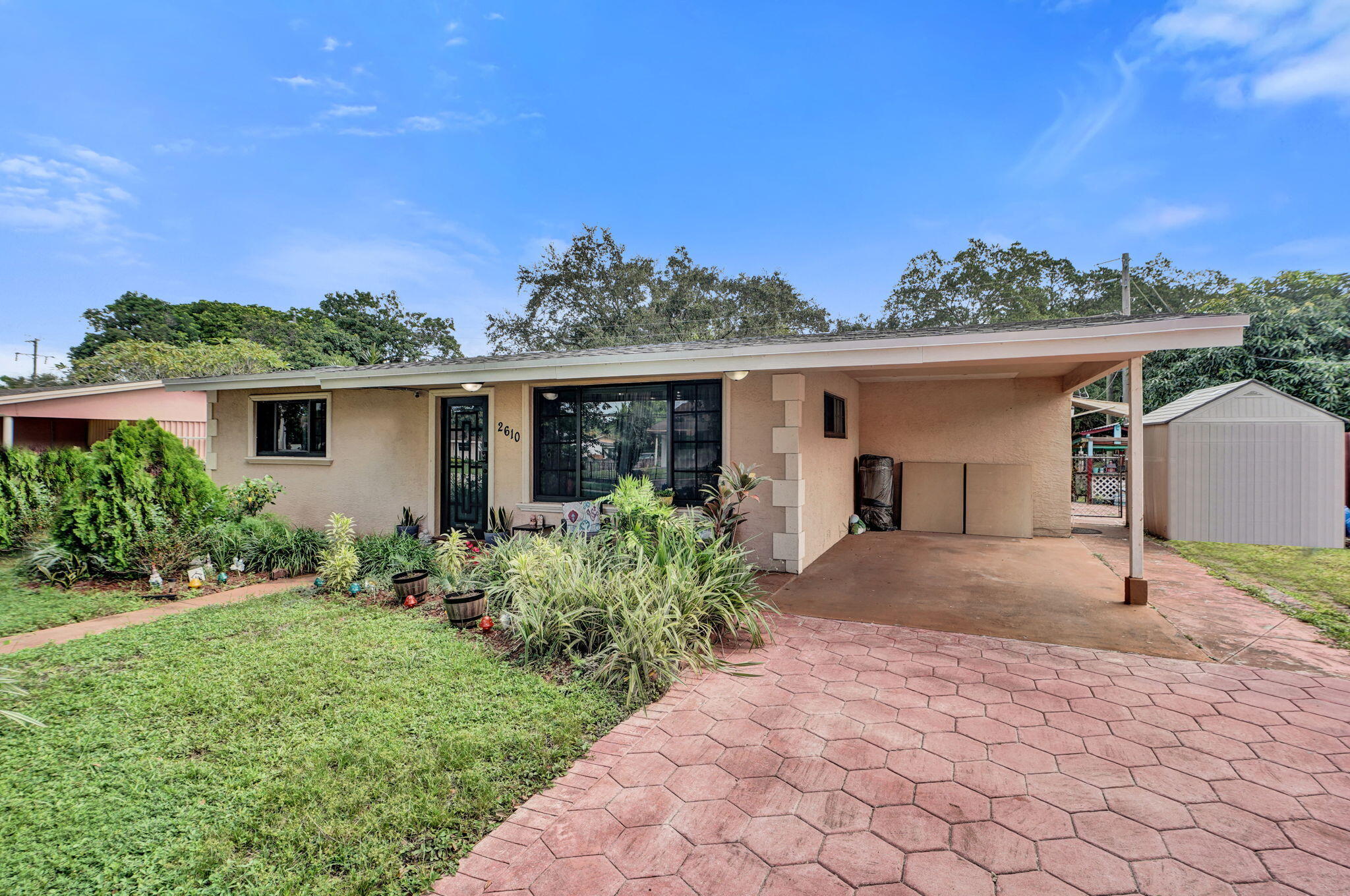 2610 NW 74TH Avenue