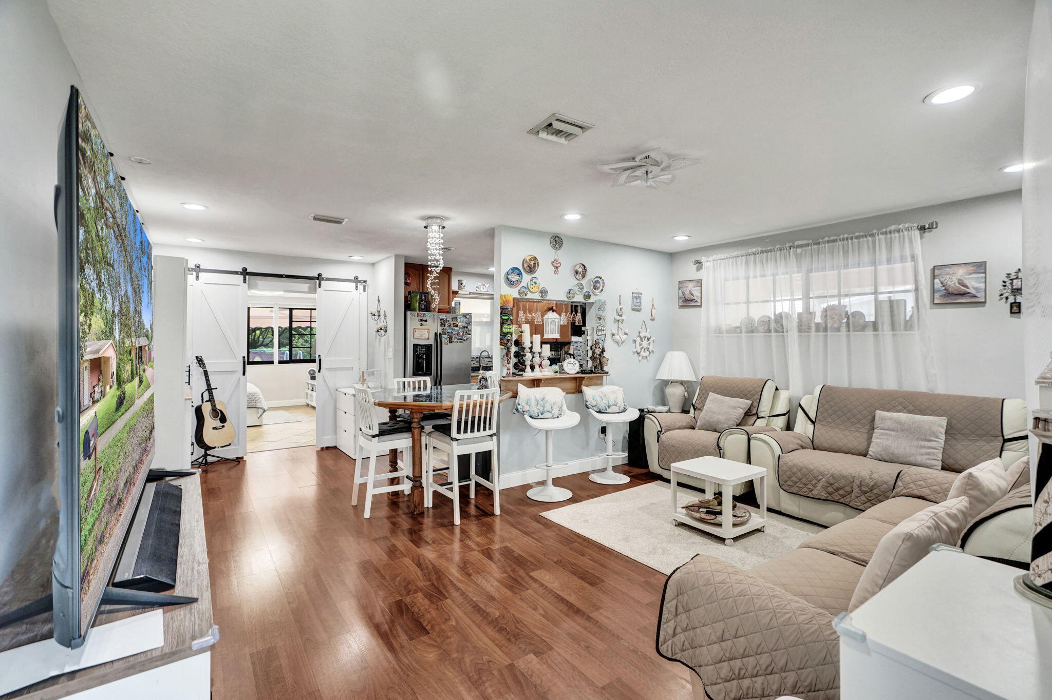 2610 NW 74TH Avenue