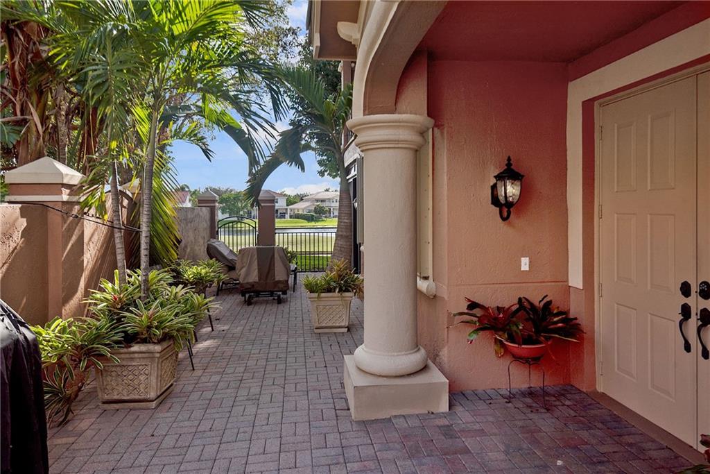 LEGENDS AT WESTON HILLS C - Residential