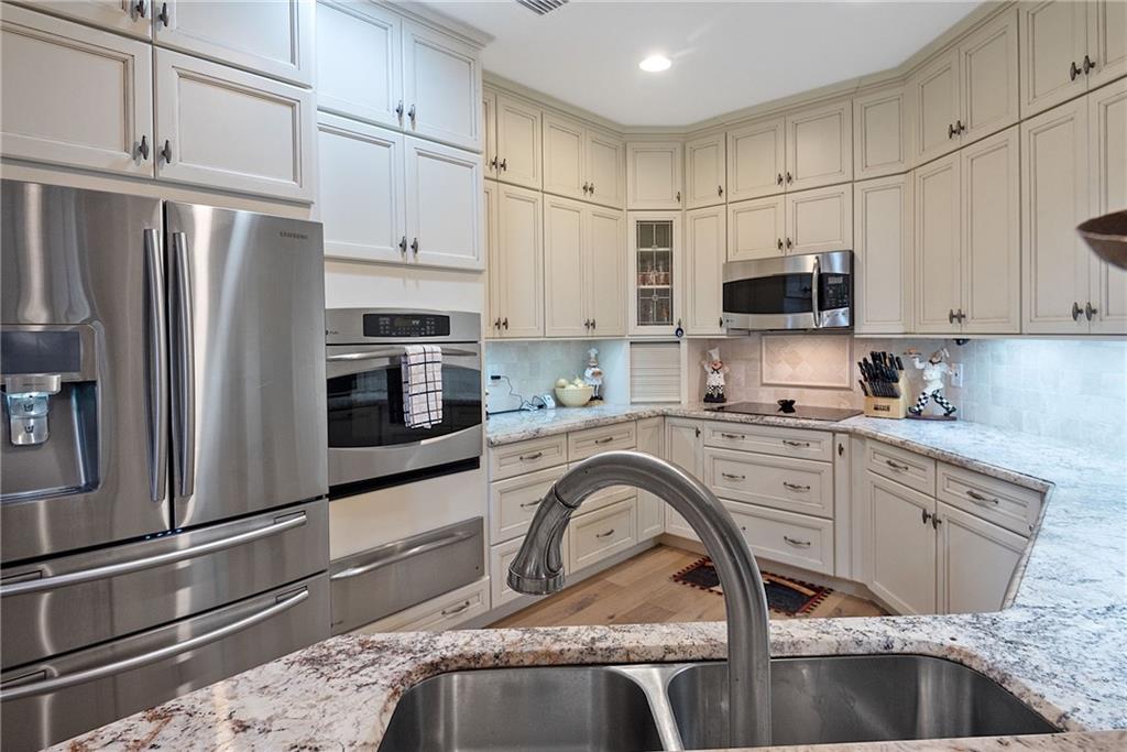 LEGENDS AT WESTON HILLS C - Residential